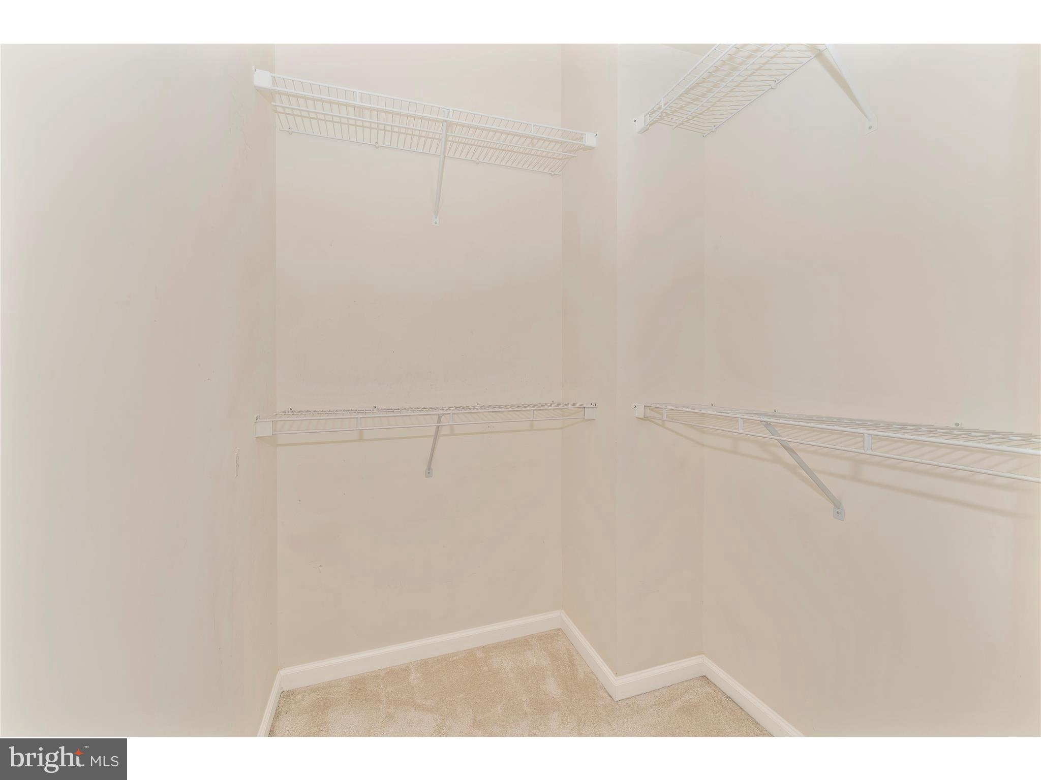 HAMPTON COURT II - Residential