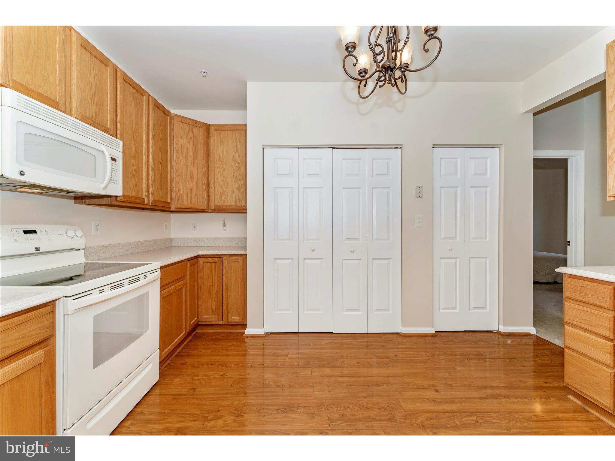 HAMPTON COURT II - Residential