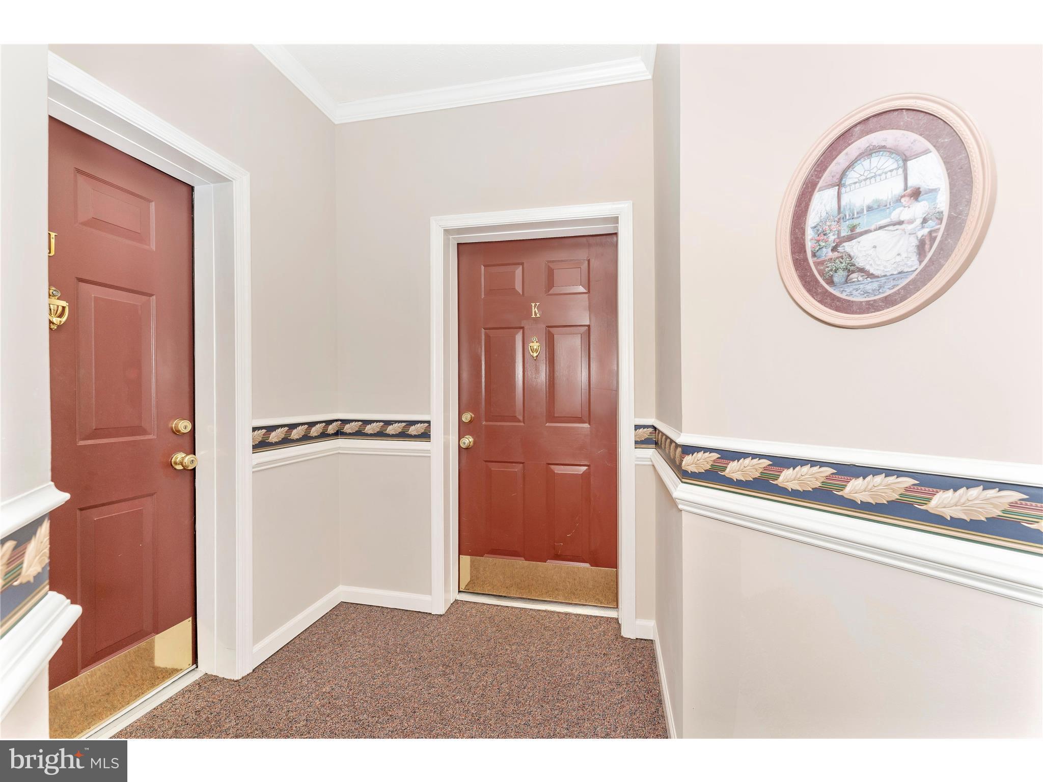 HAMPTON COURT II - Residential