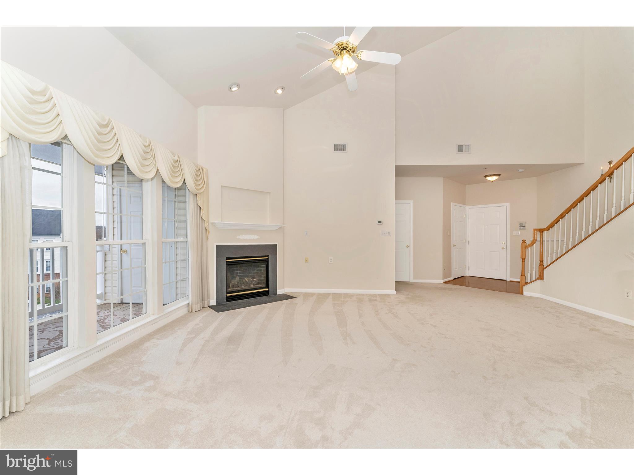 HAMPTON COURT II - Residential