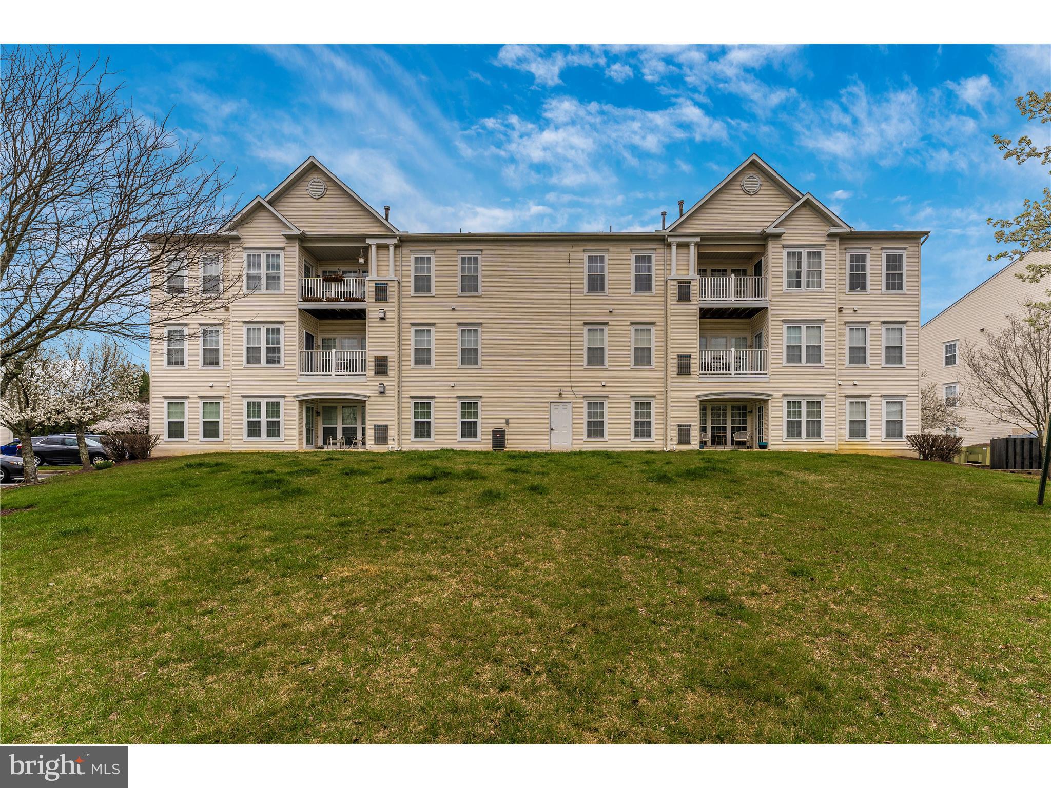 HAMPTON COURT II - Residential