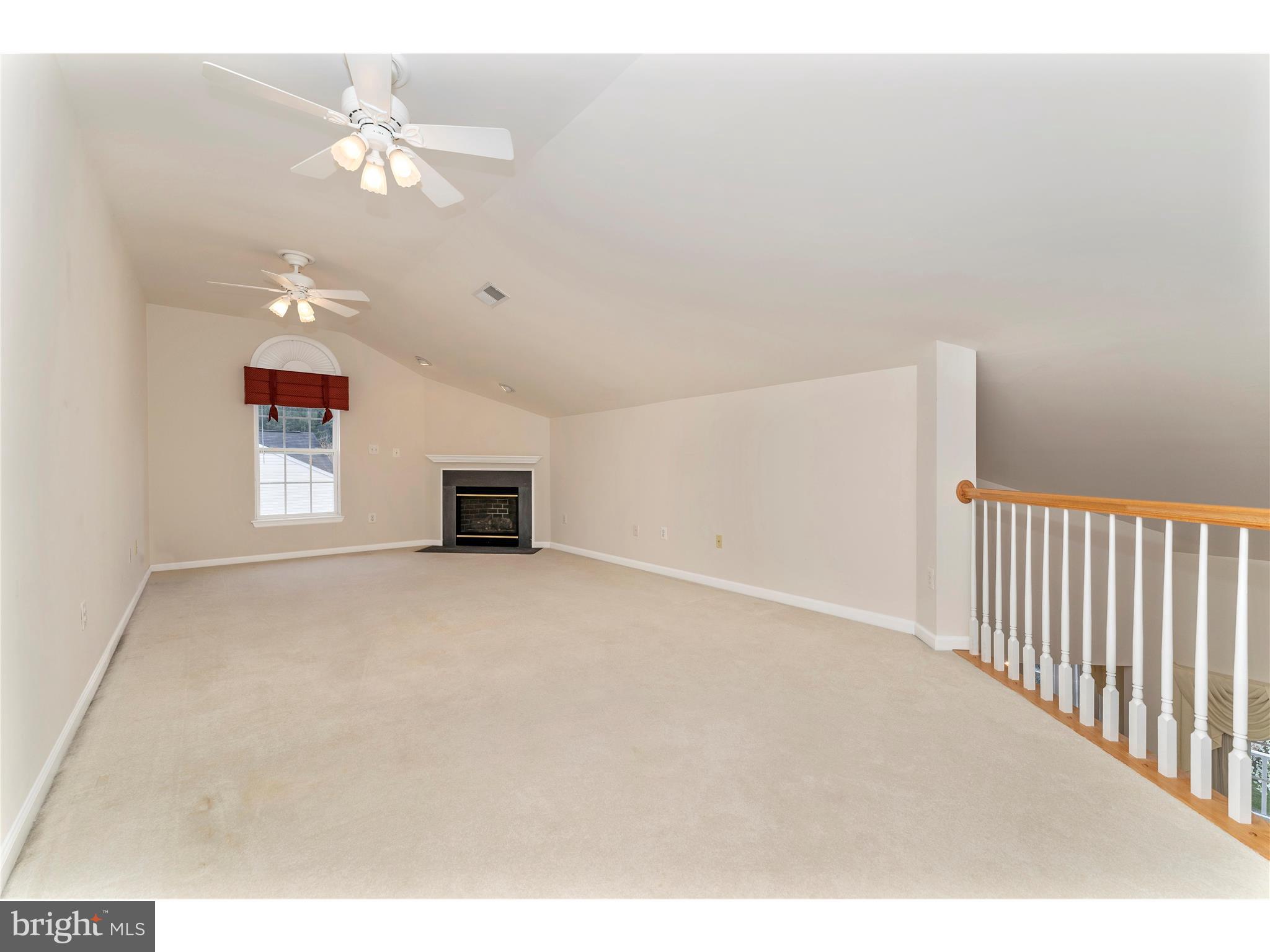 HAMPTON COURT II - Residential