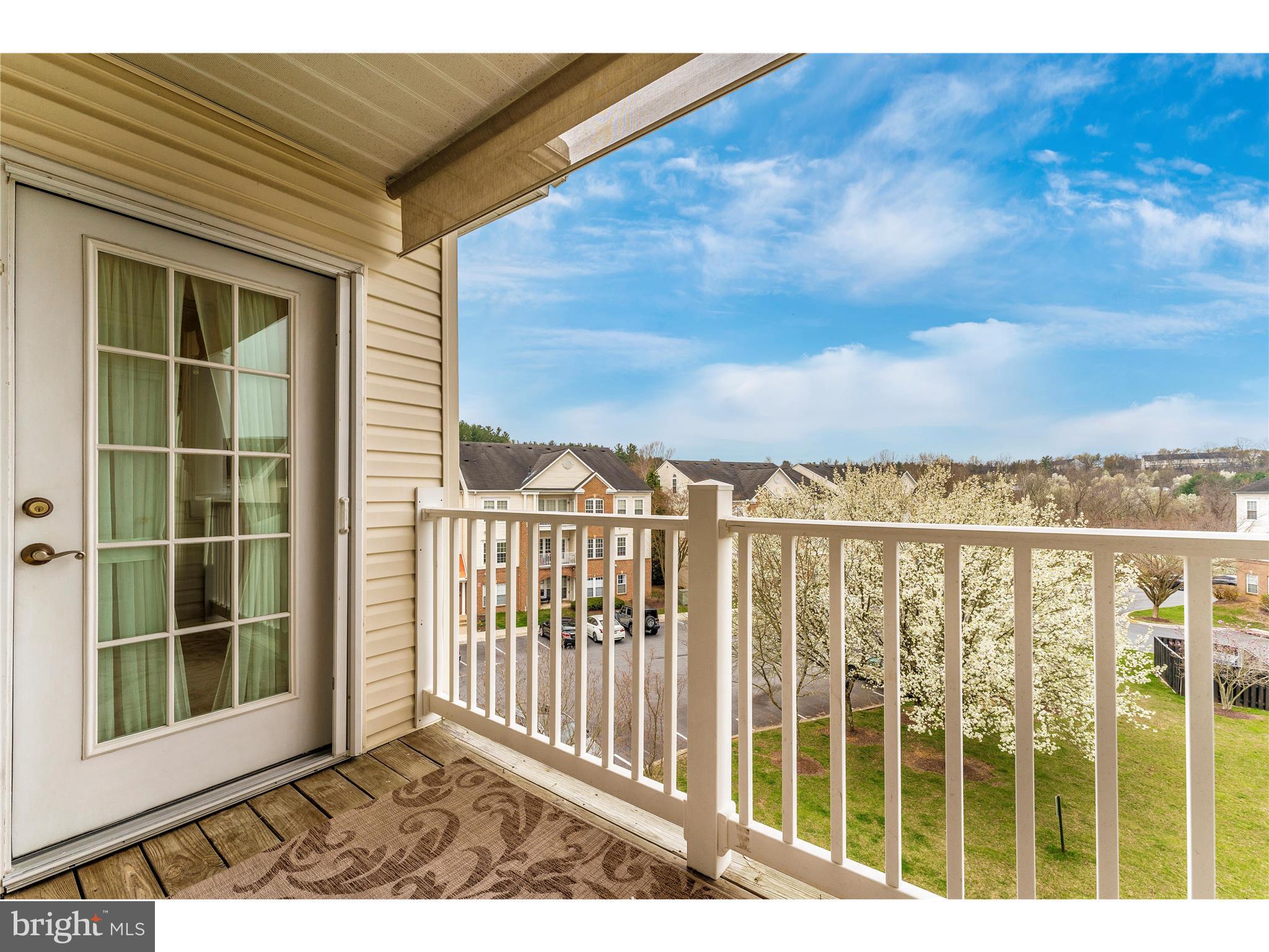 HAMPTON COURT II - Residential