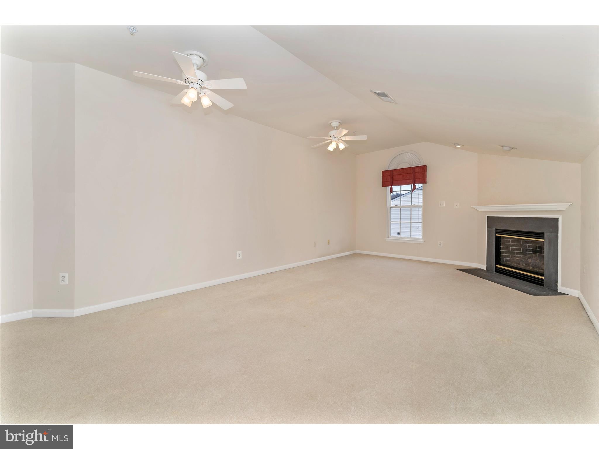 HAMPTON COURT II - Residential