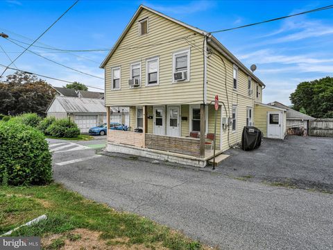 Photo of 24 Gladys Alley, Elizabethtown, PA 17022 (MLS # PALA2054586)