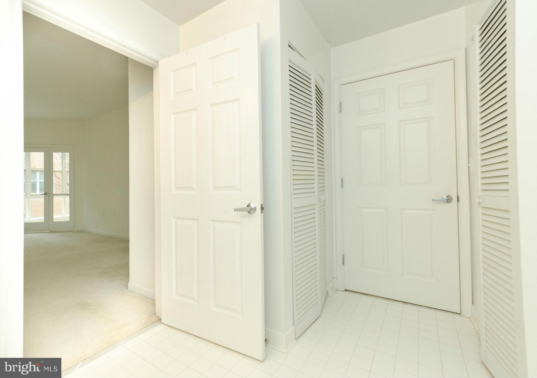 PIERSIDE AT HARBORVIEW - Residential Lease