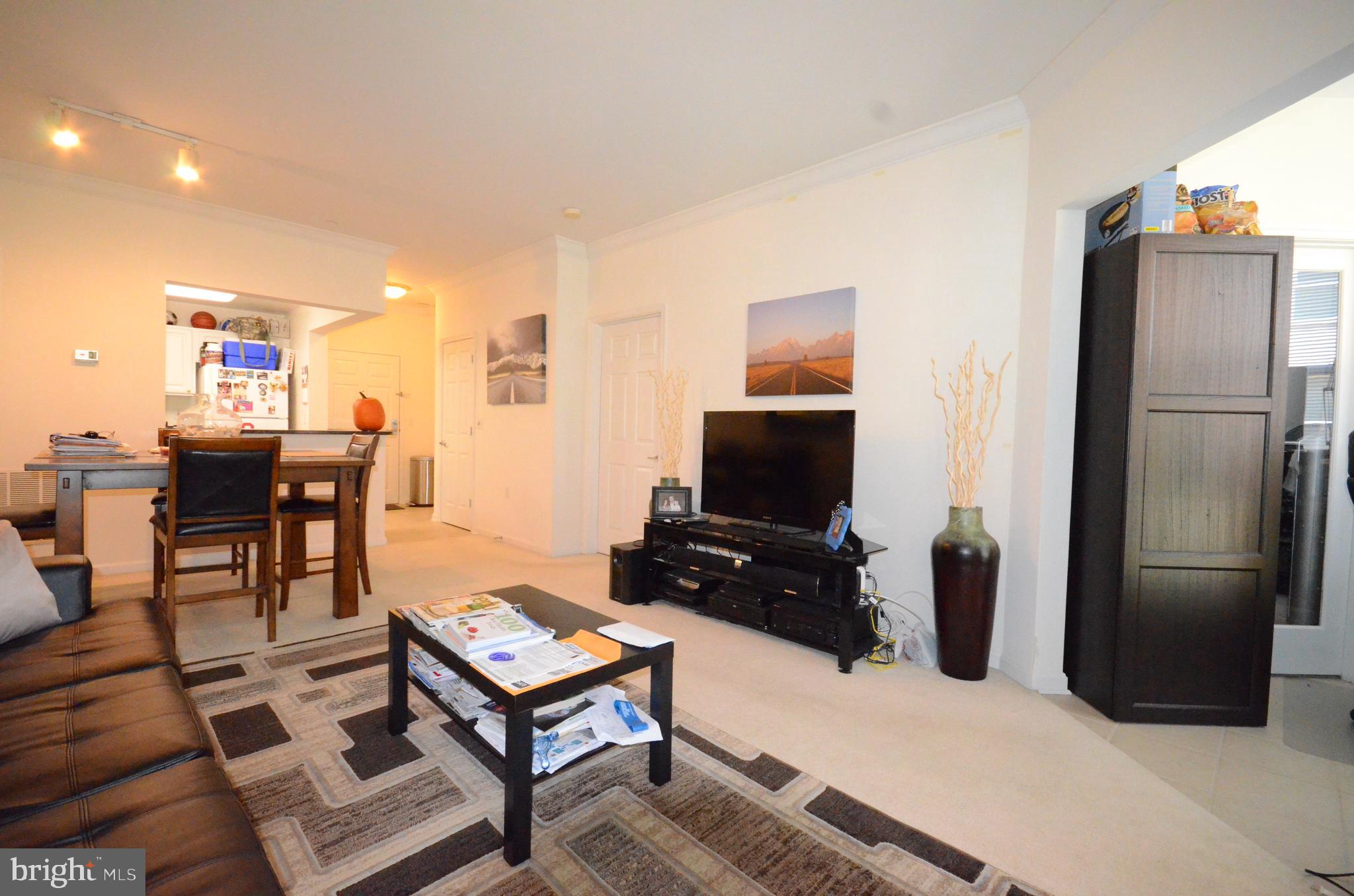 PIERSIDE AT HARBORVIEW - Residential Lease