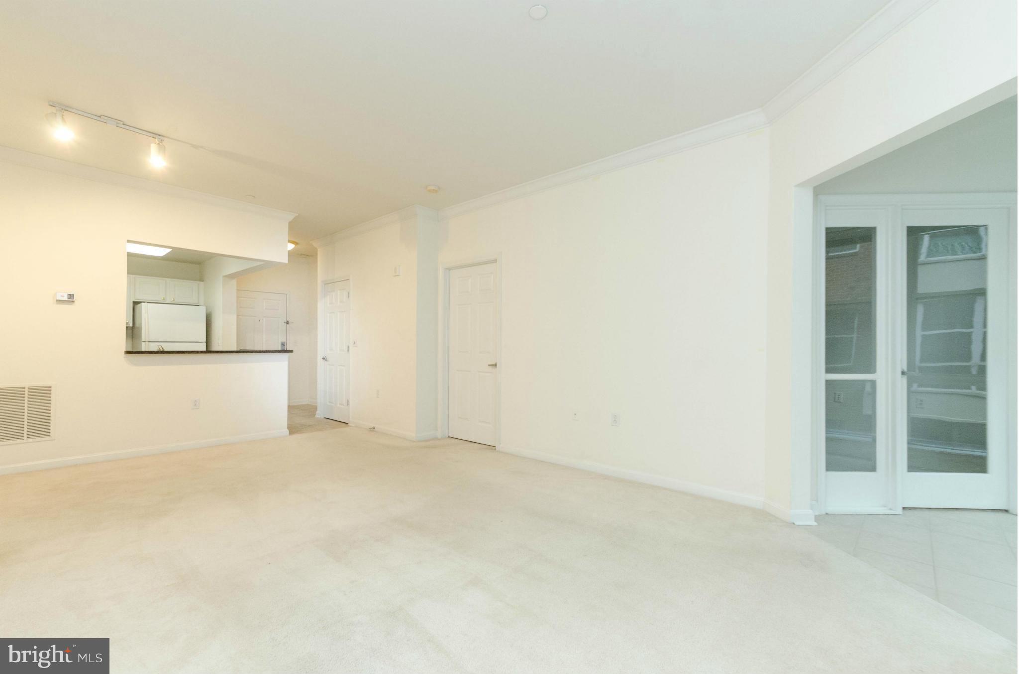 PIERSIDE AT HARBORVIEW - Residential Lease