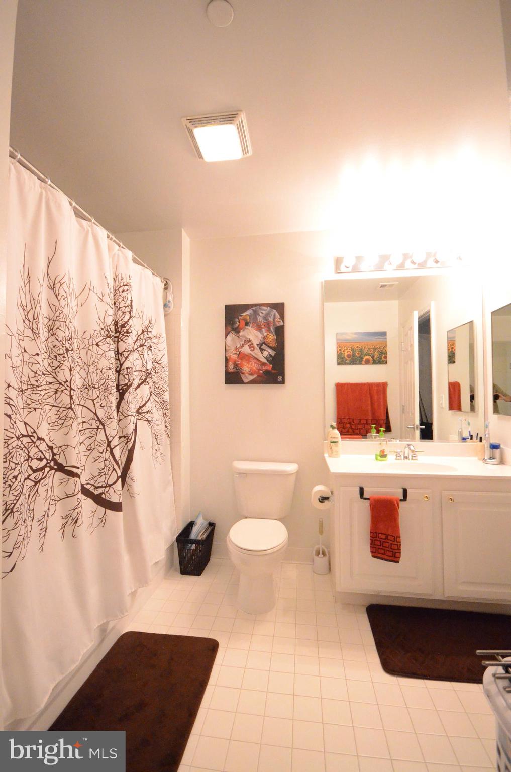 PIERSIDE AT HARBORVIEW - Residential Lease