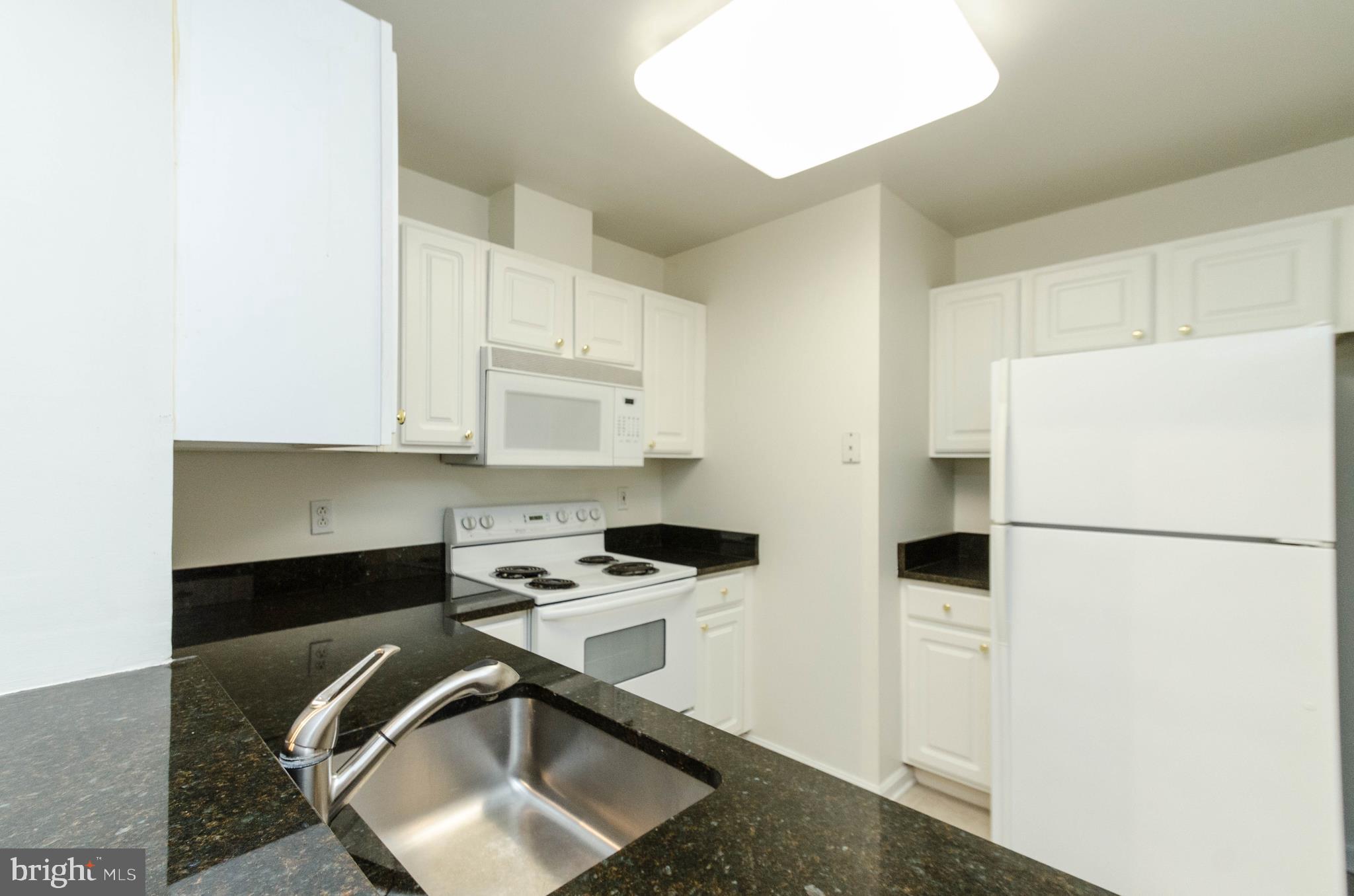 PIERSIDE AT HARBORVIEW - Residential Lease