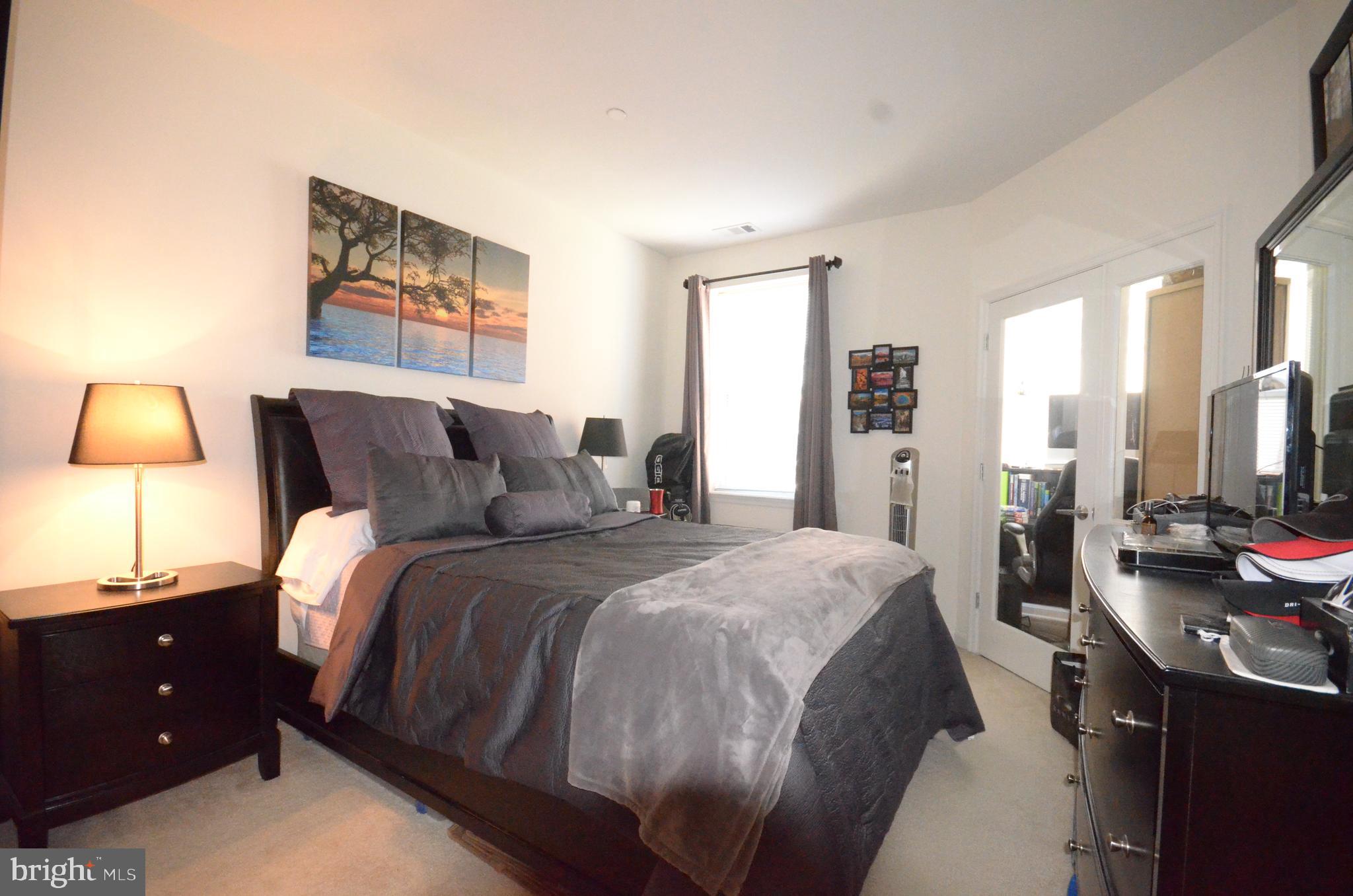 PIERSIDE AT HARBORVIEW - Residential Lease