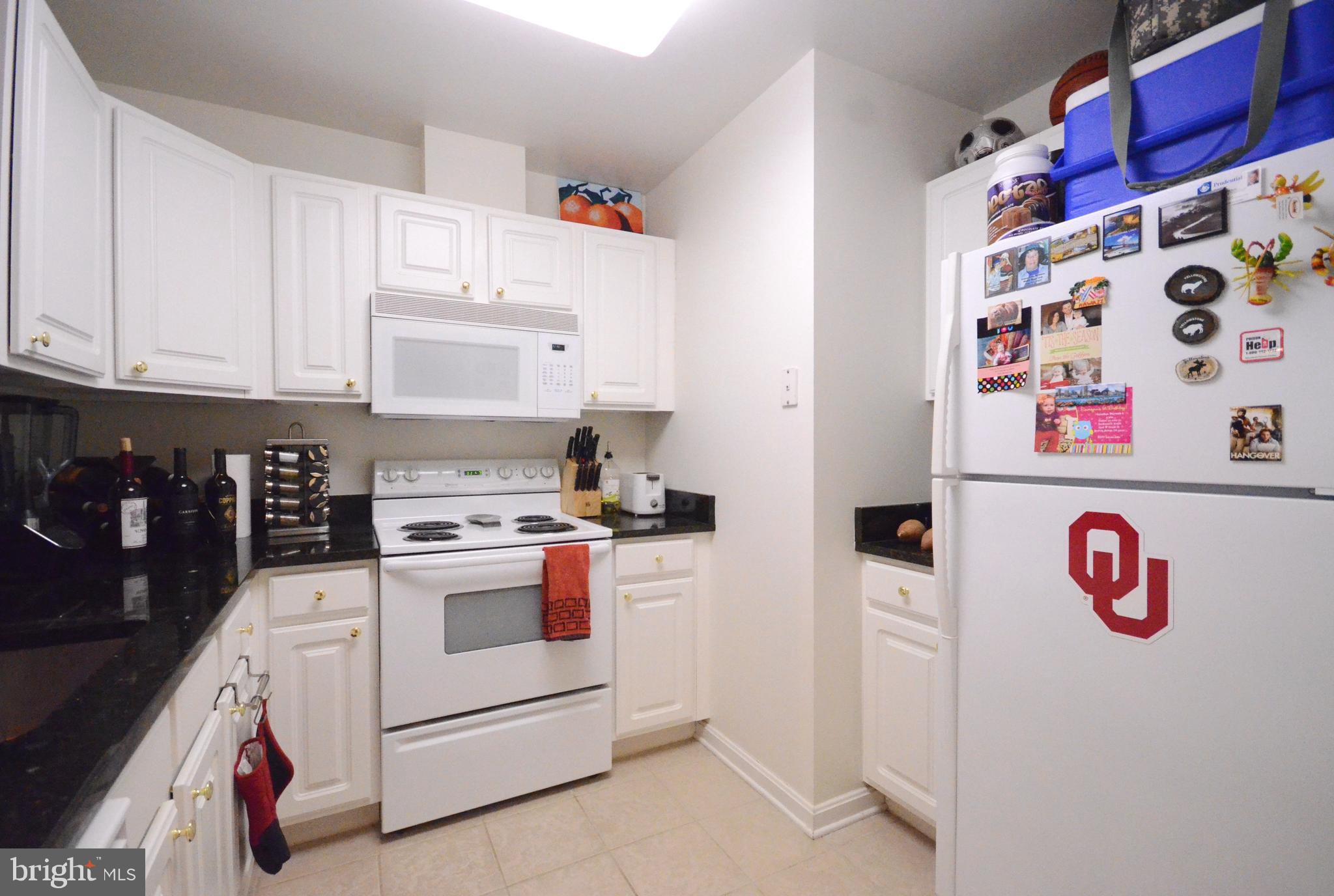 PIERSIDE AT HARBORVIEW - Residential Lease