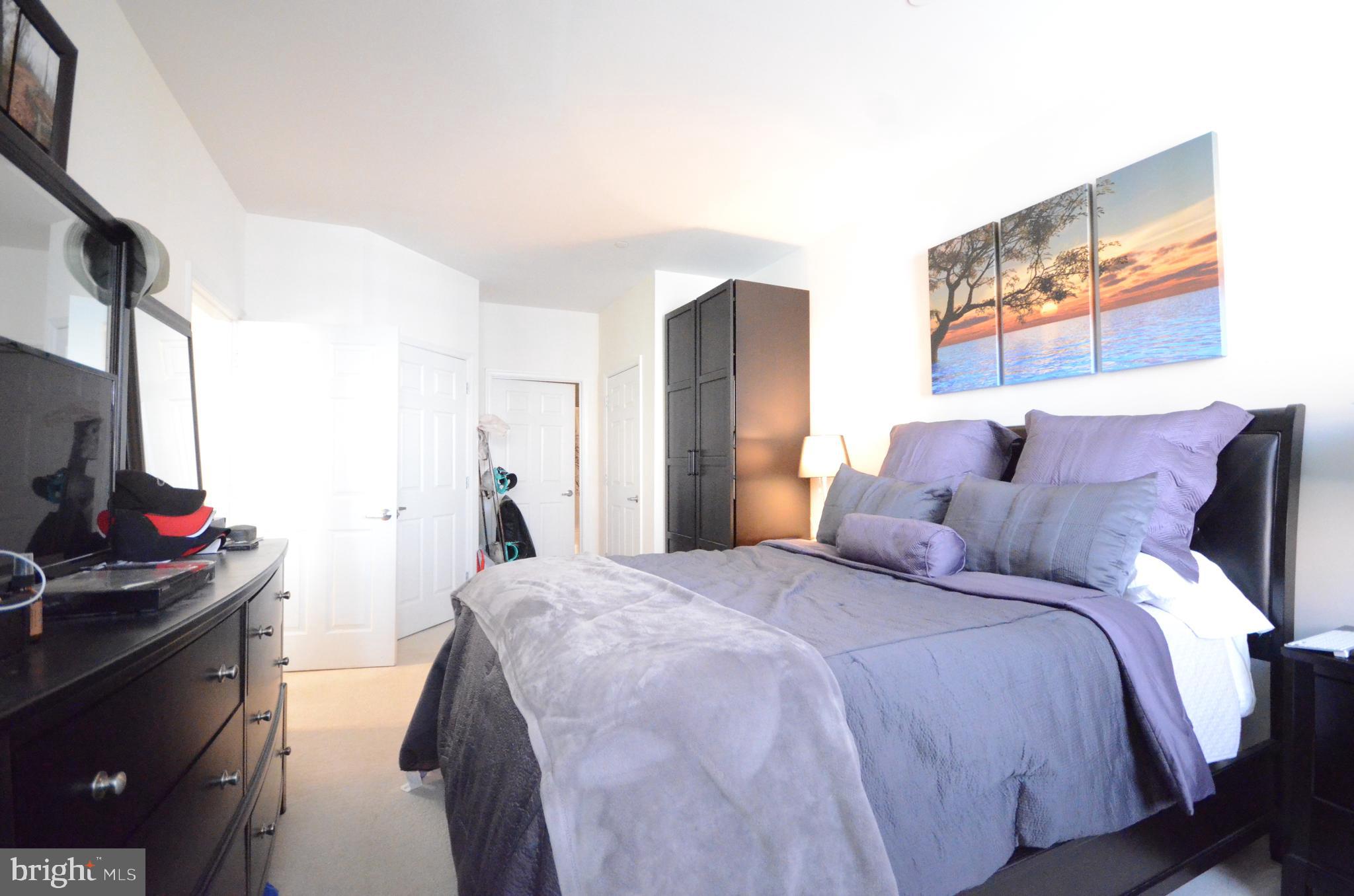 PIERSIDE AT HARBORVIEW - Residential Lease