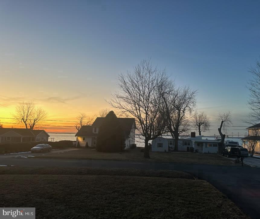 BAY CITY - Residential