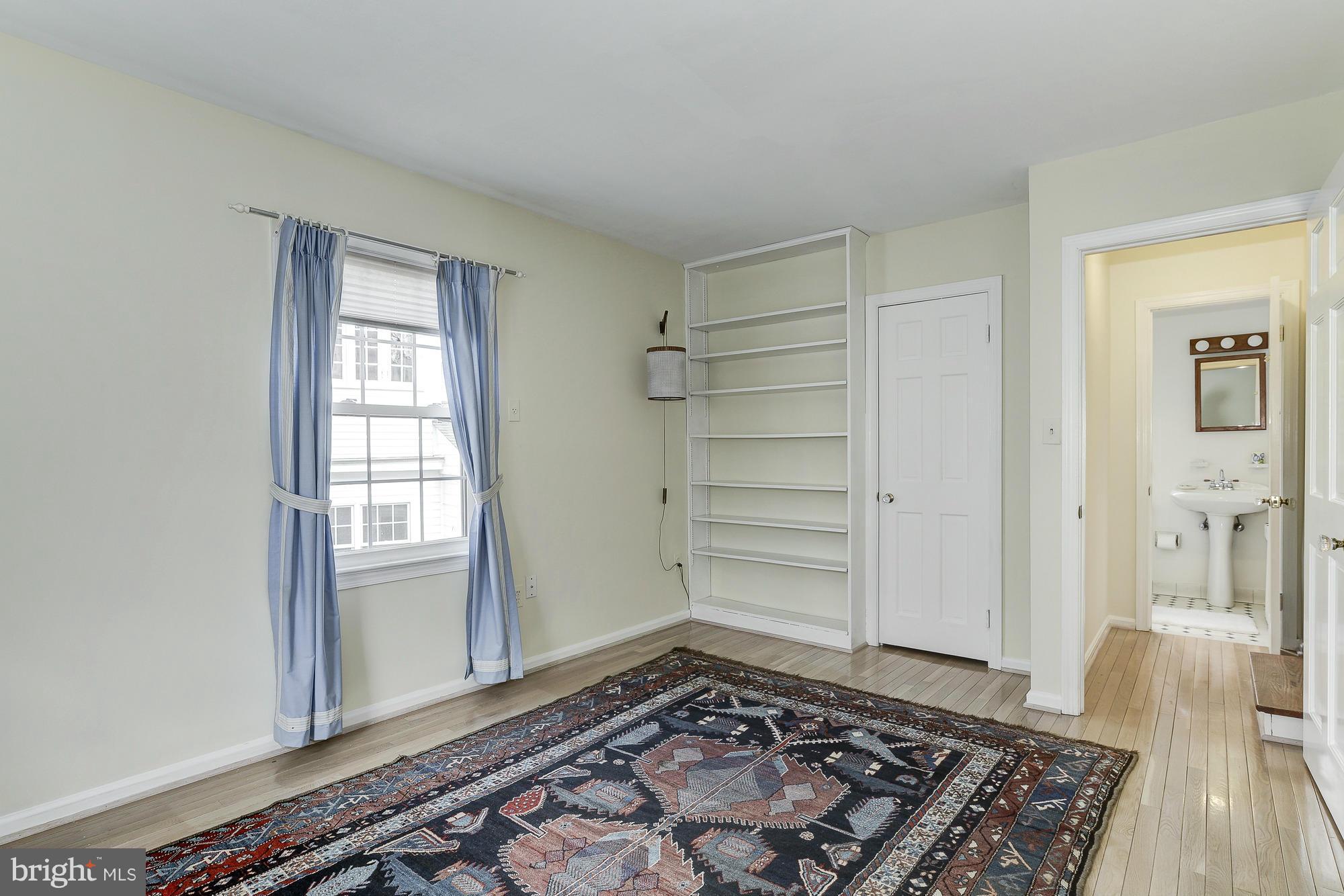 KENSINGTON - Residential