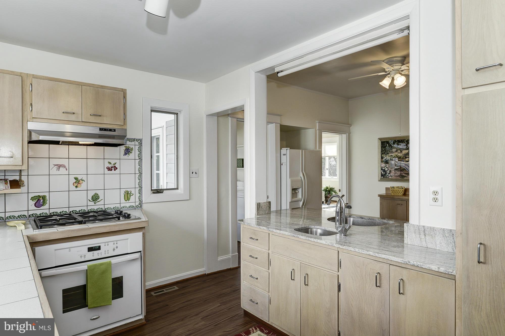 KENSINGTON - Residential