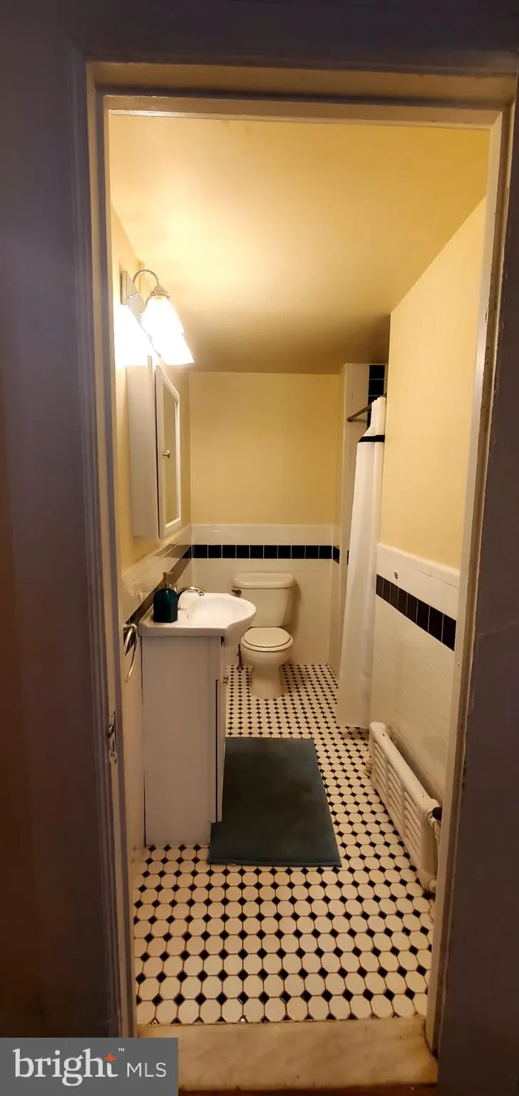 Philadelphia, Pennsylvania 19107, United States, ,1 BathroomBathrooms,Residential,Active,41307