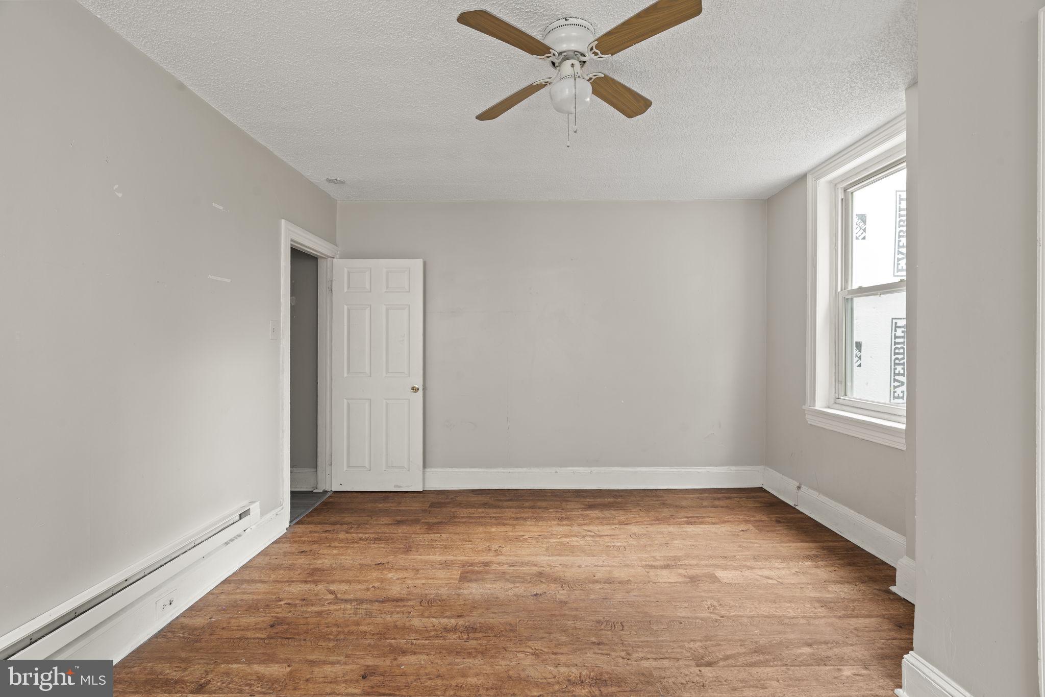 ELMWOOD PARK - Residential Income