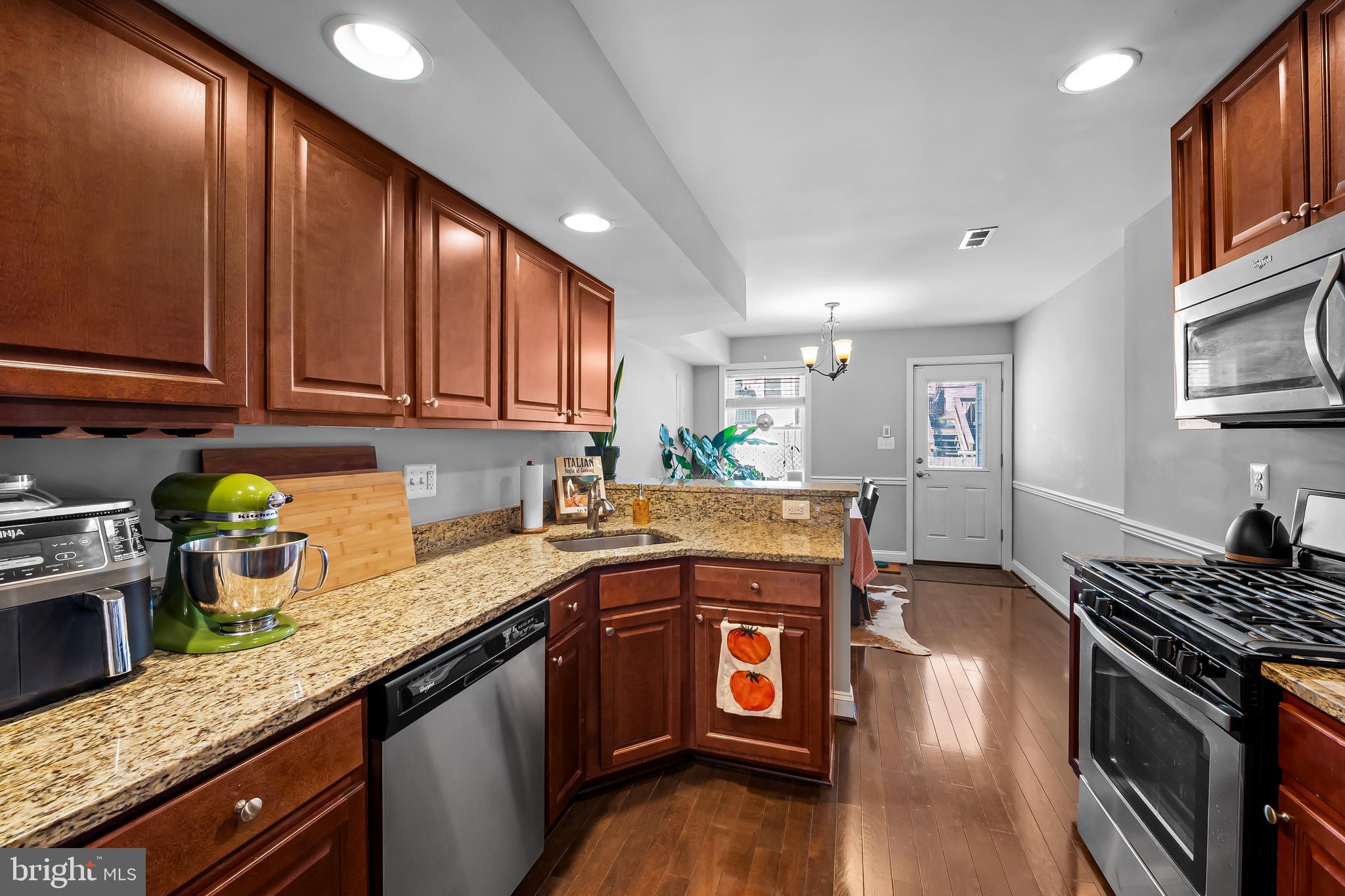 SOUTH BALTIMORE - Residential