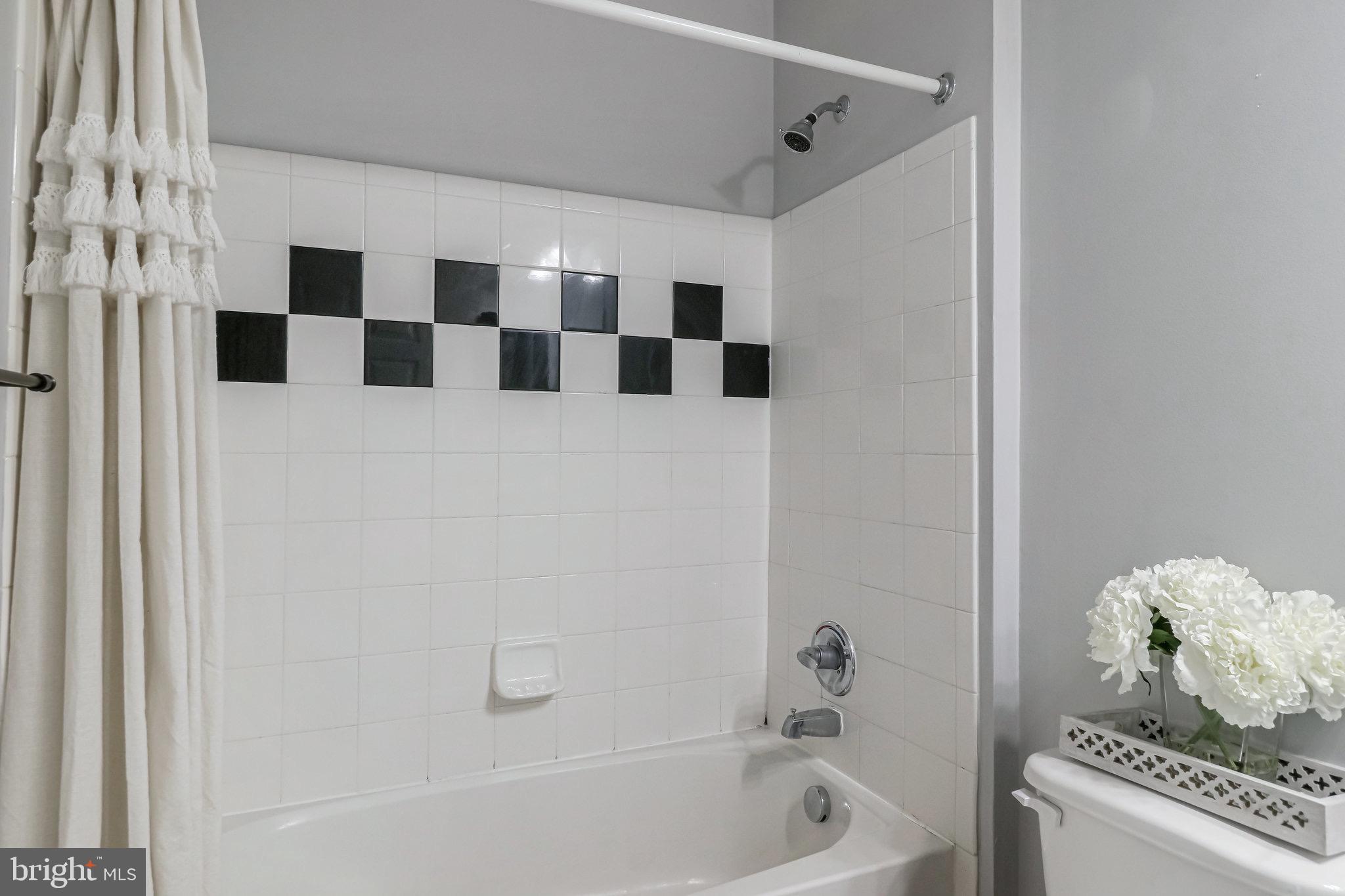 FAIRFAX  RIDGE CONDO - Residential