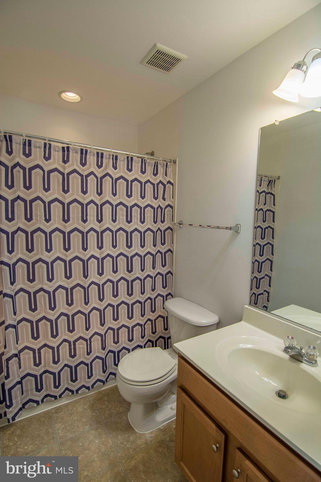 COLONIAL HILLS - Residential