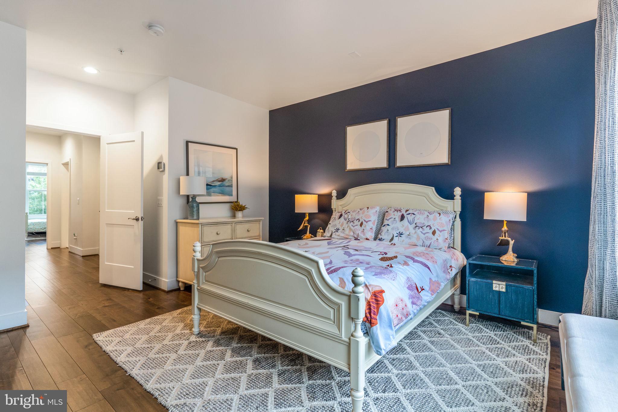 FOUR SEASONS - Residential Lease