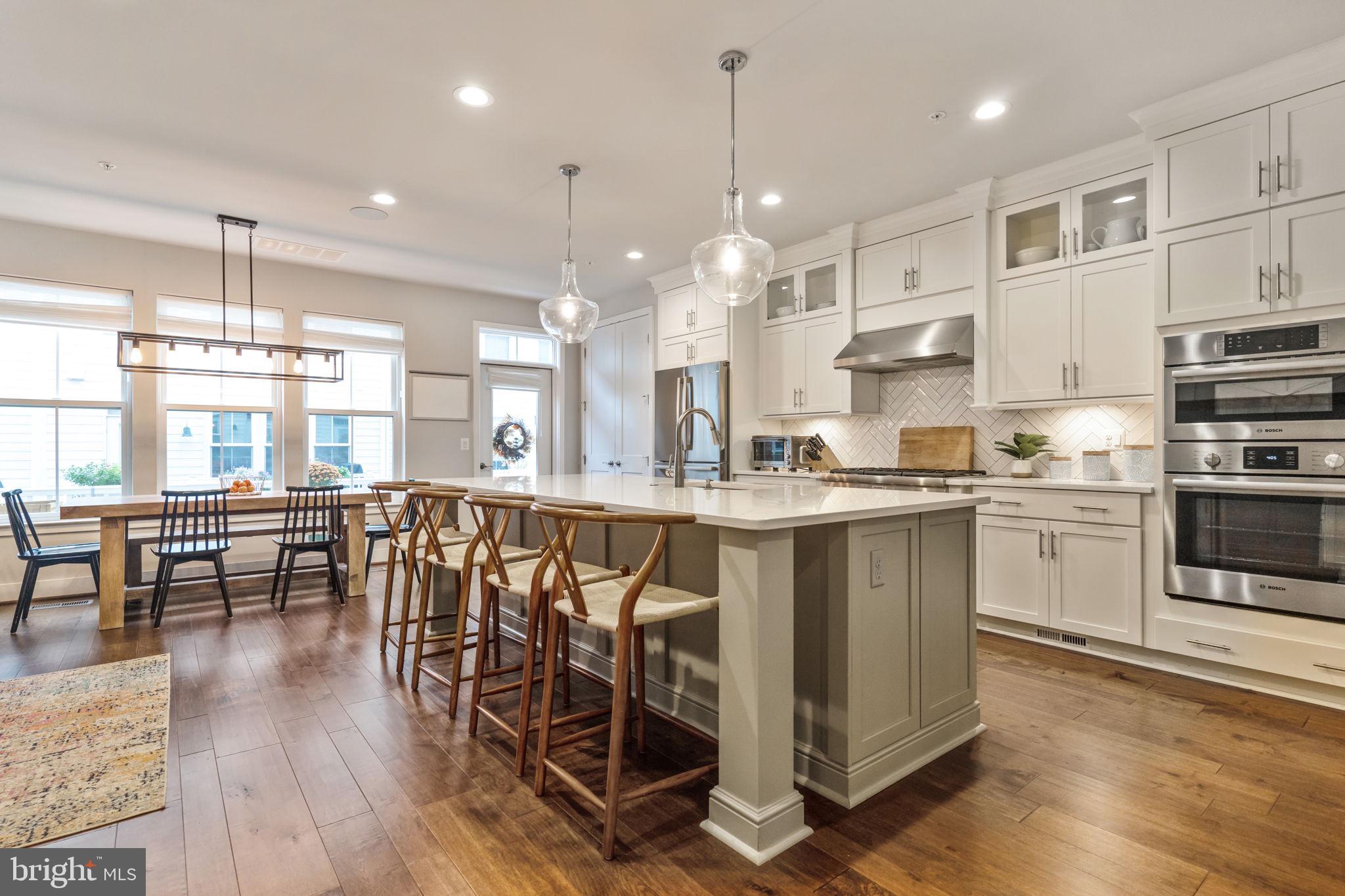 FOUR SEASONS - Residential Lease