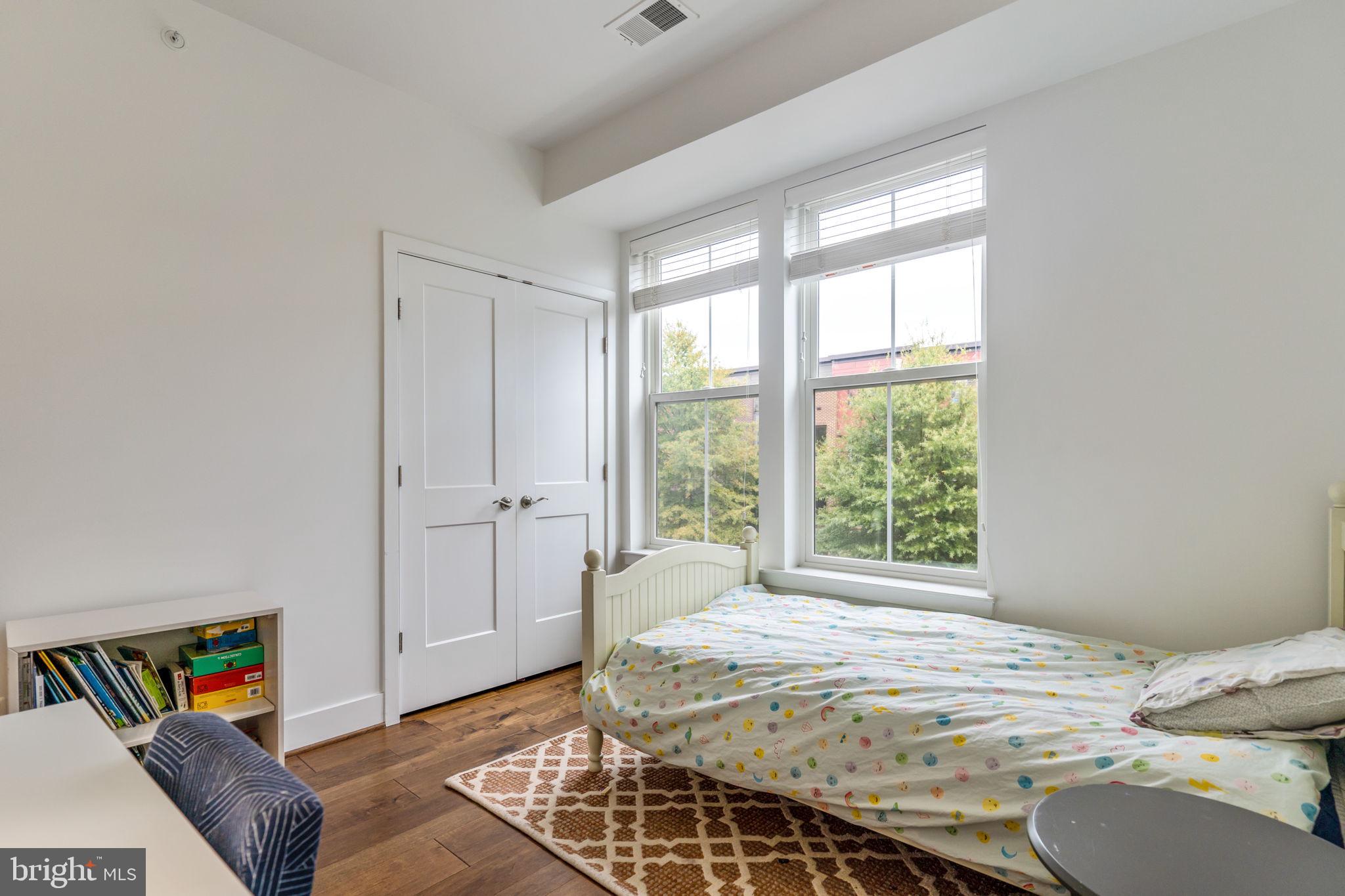 FOUR SEASONS - Residential Lease