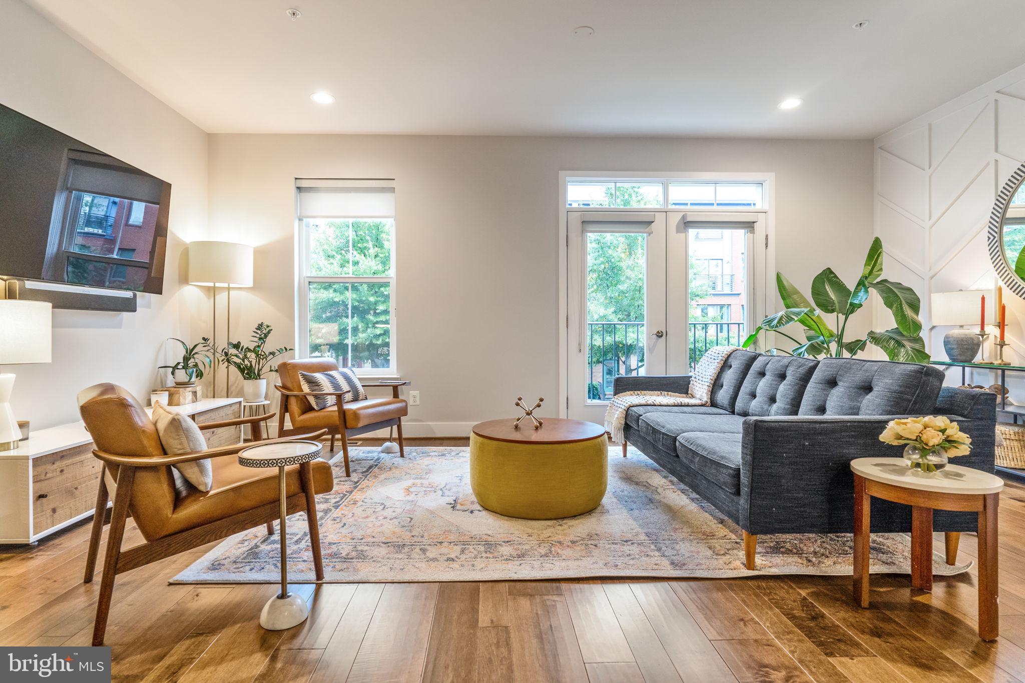 FOUR SEASONS - Residential Lease