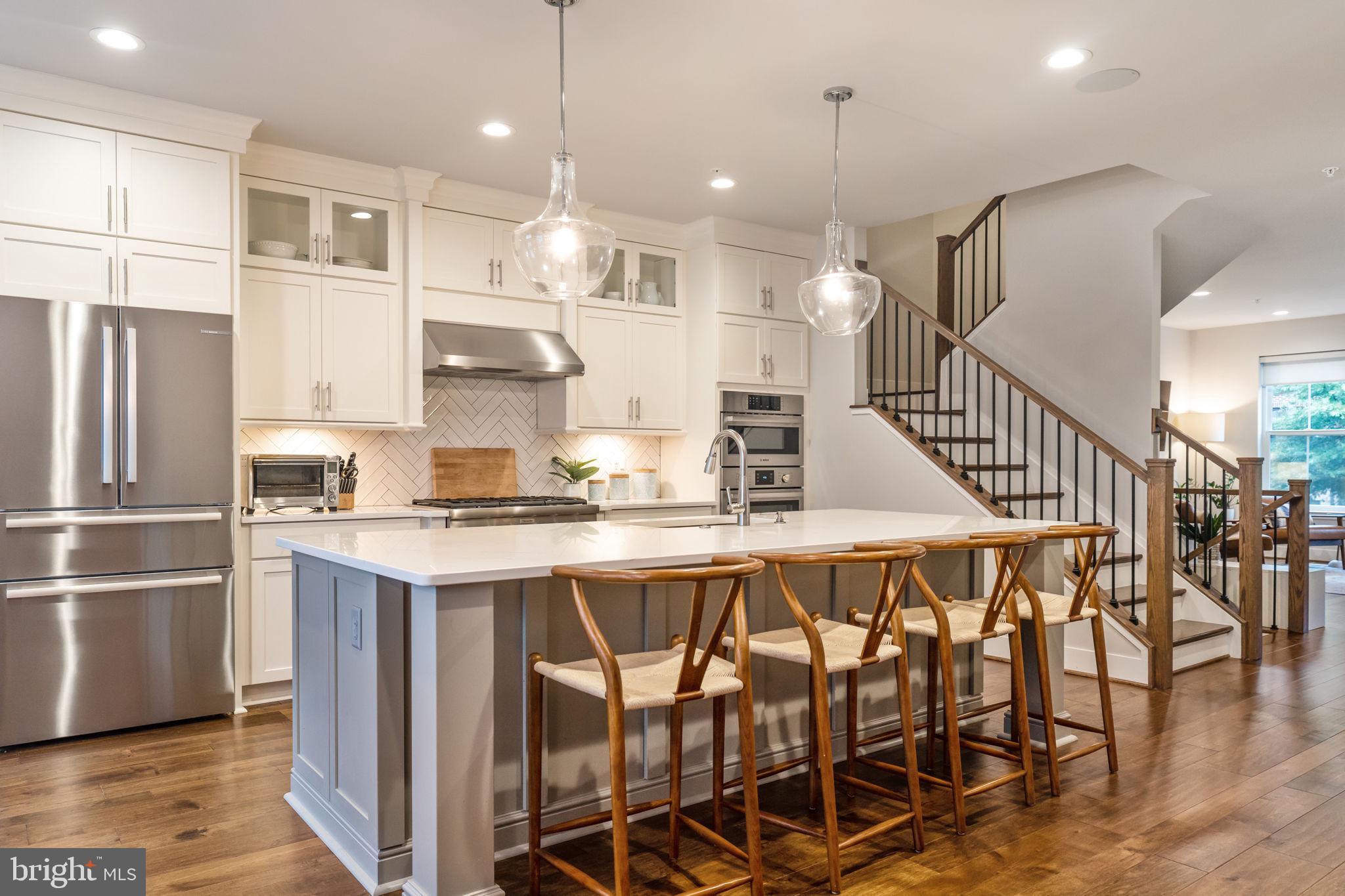 FOUR SEASONS - Residential Lease