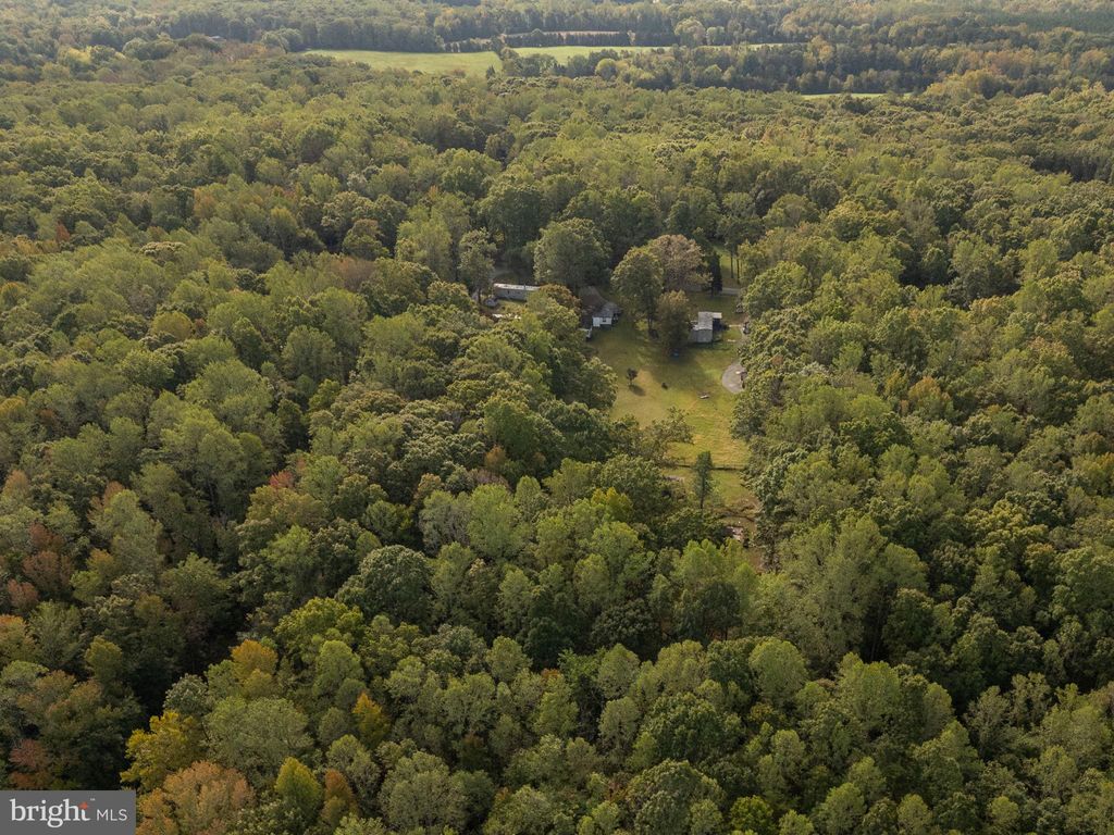 Photo of 133 Shackelford Well Road, FREDERICKSBURG, VA 22406 (MLS # VAST2043652)