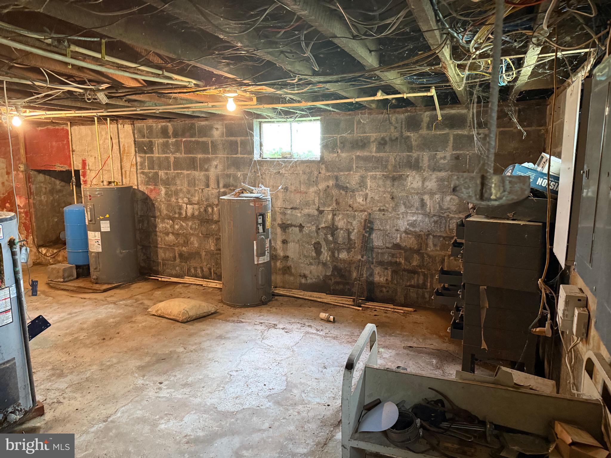 DAMASCUS OUTSIDE - Residential