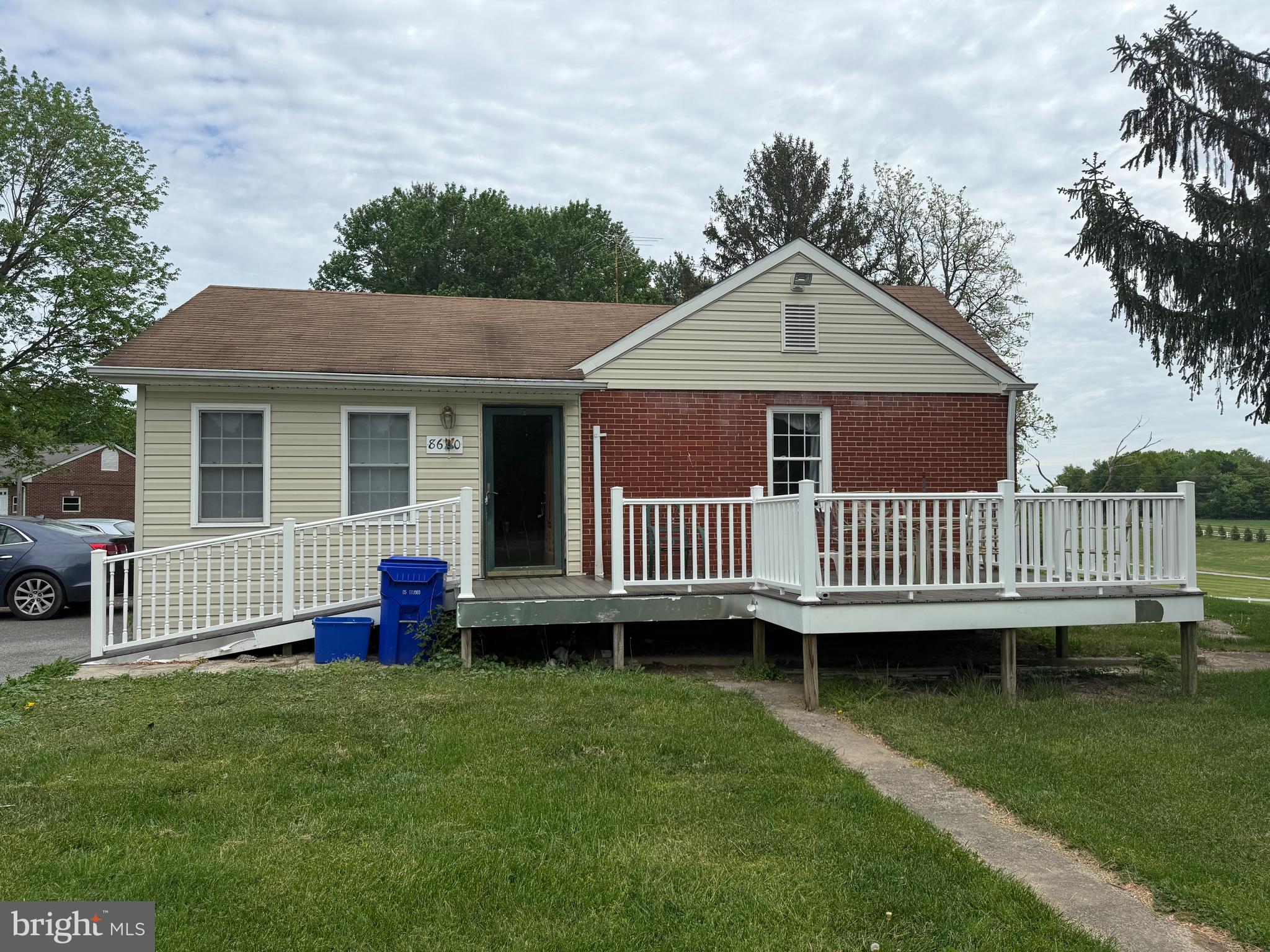 DAMASCUS OUTSIDE - Residential