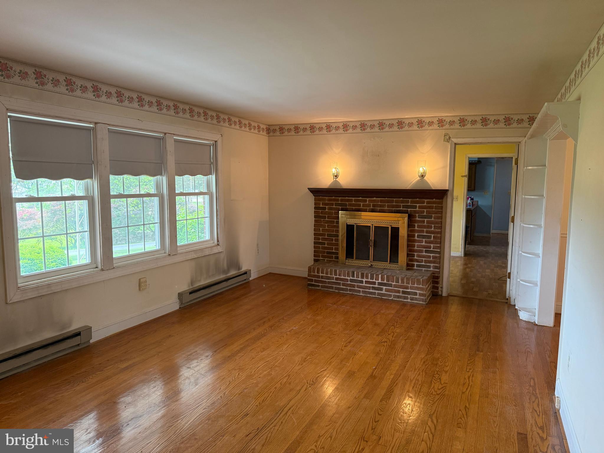 DAMASCUS OUTSIDE - Residential