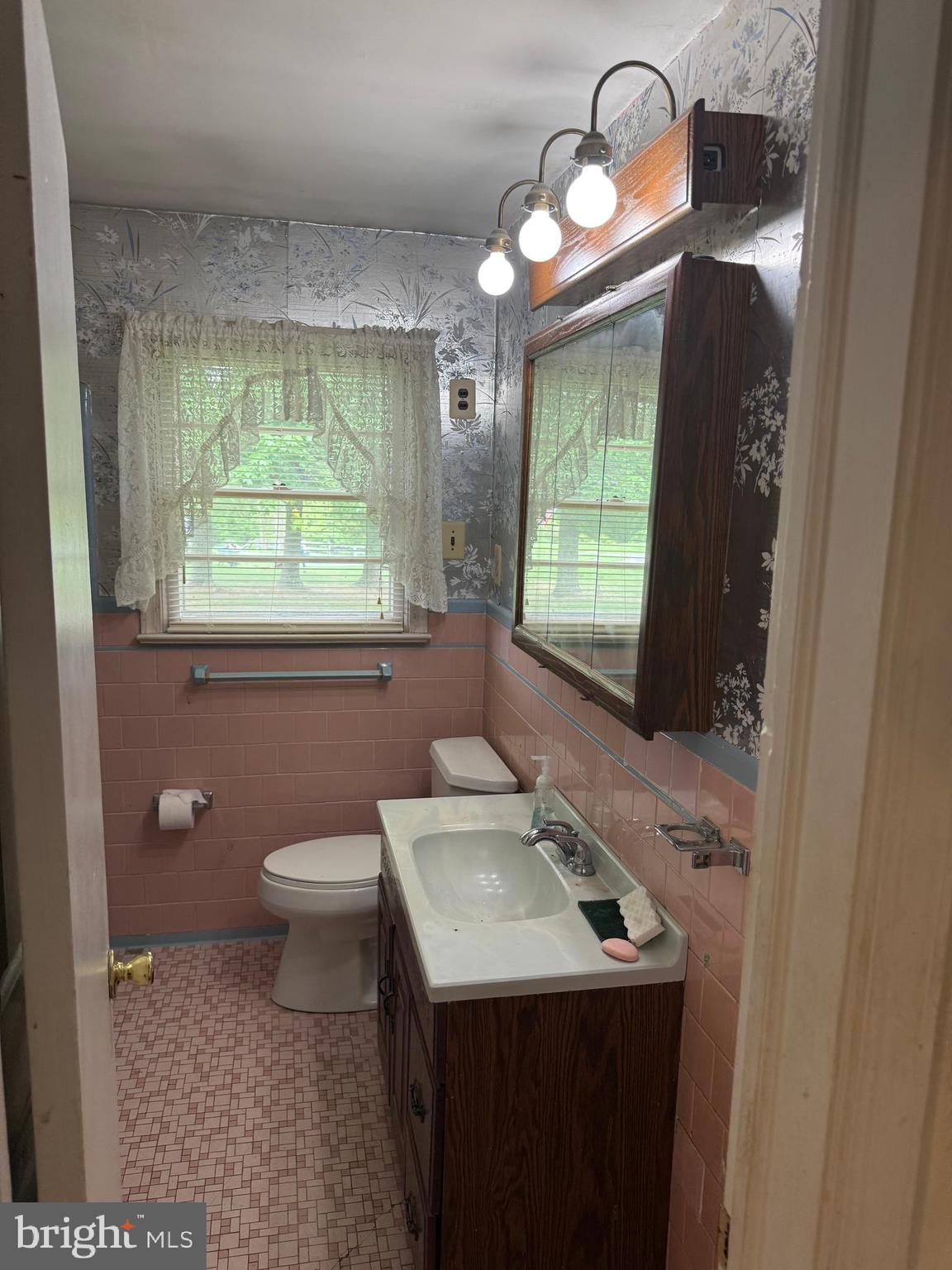 DAMASCUS OUTSIDE - Residential