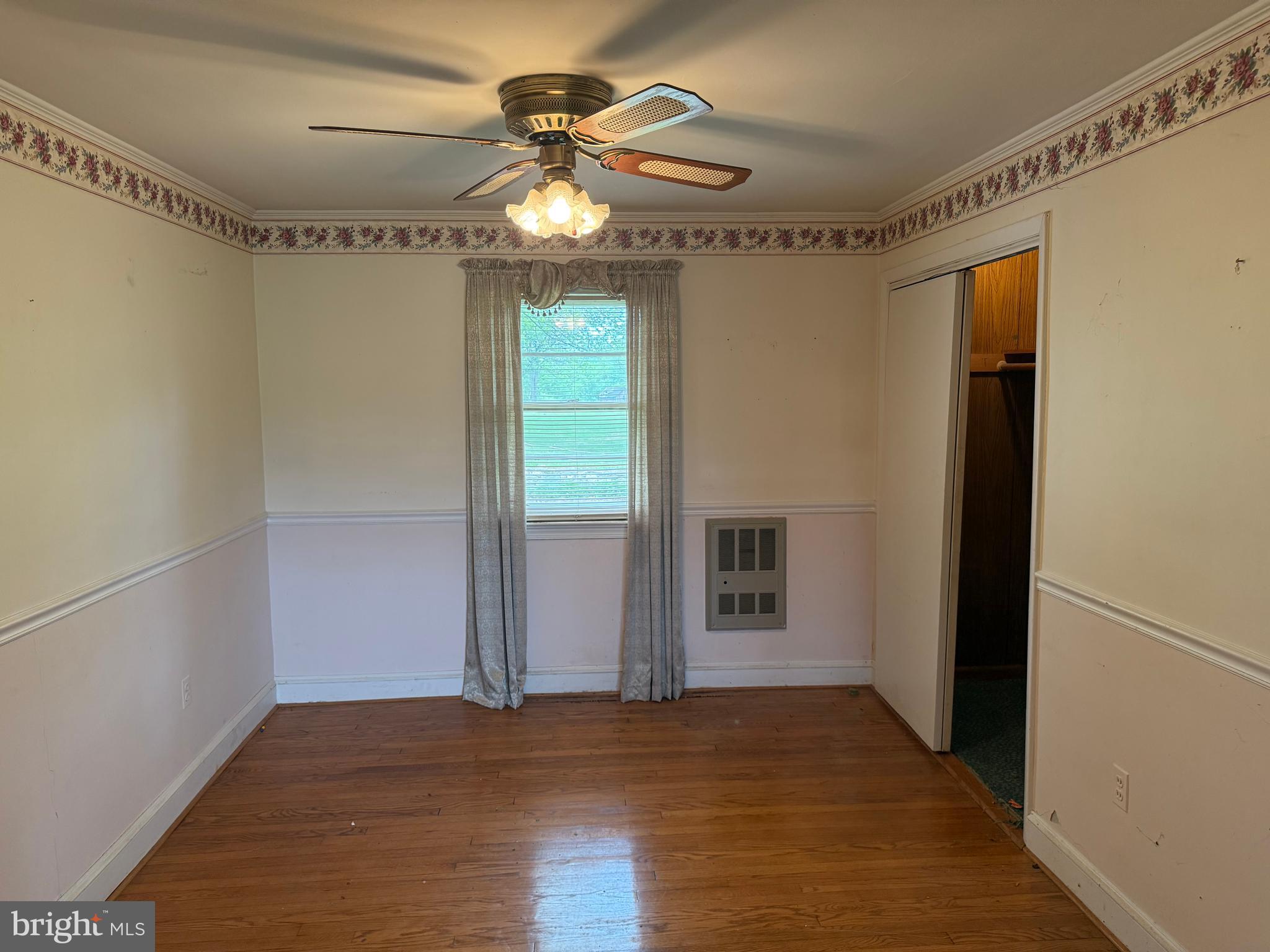 DAMASCUS OUTSIDE - Residential