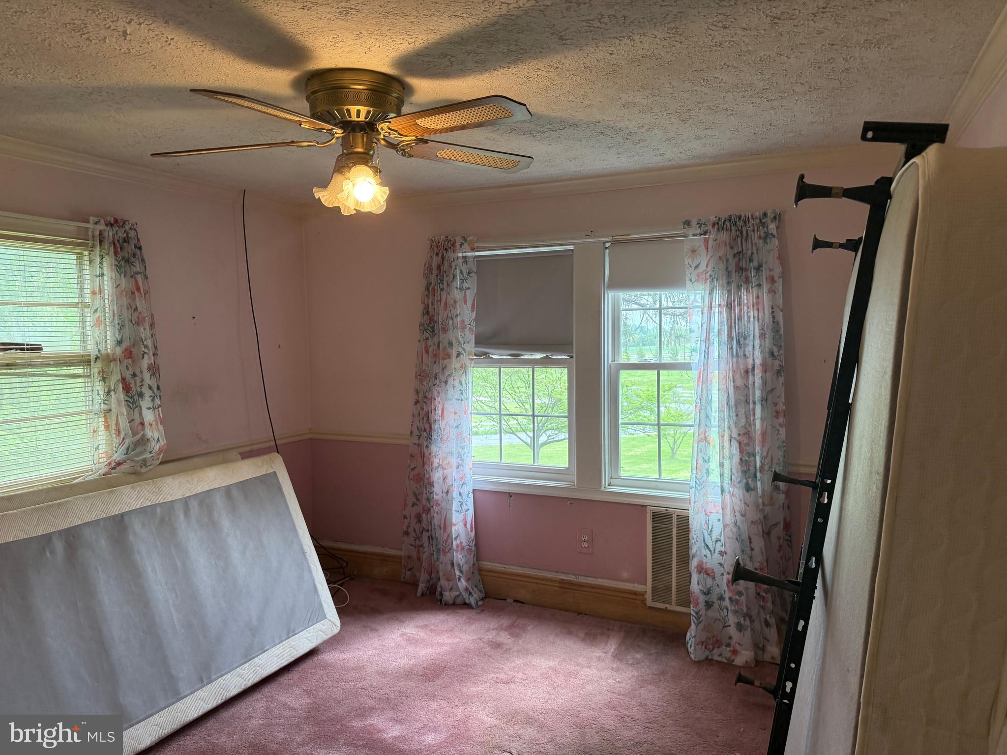 DAMASCUS OUTSIDE - Residential