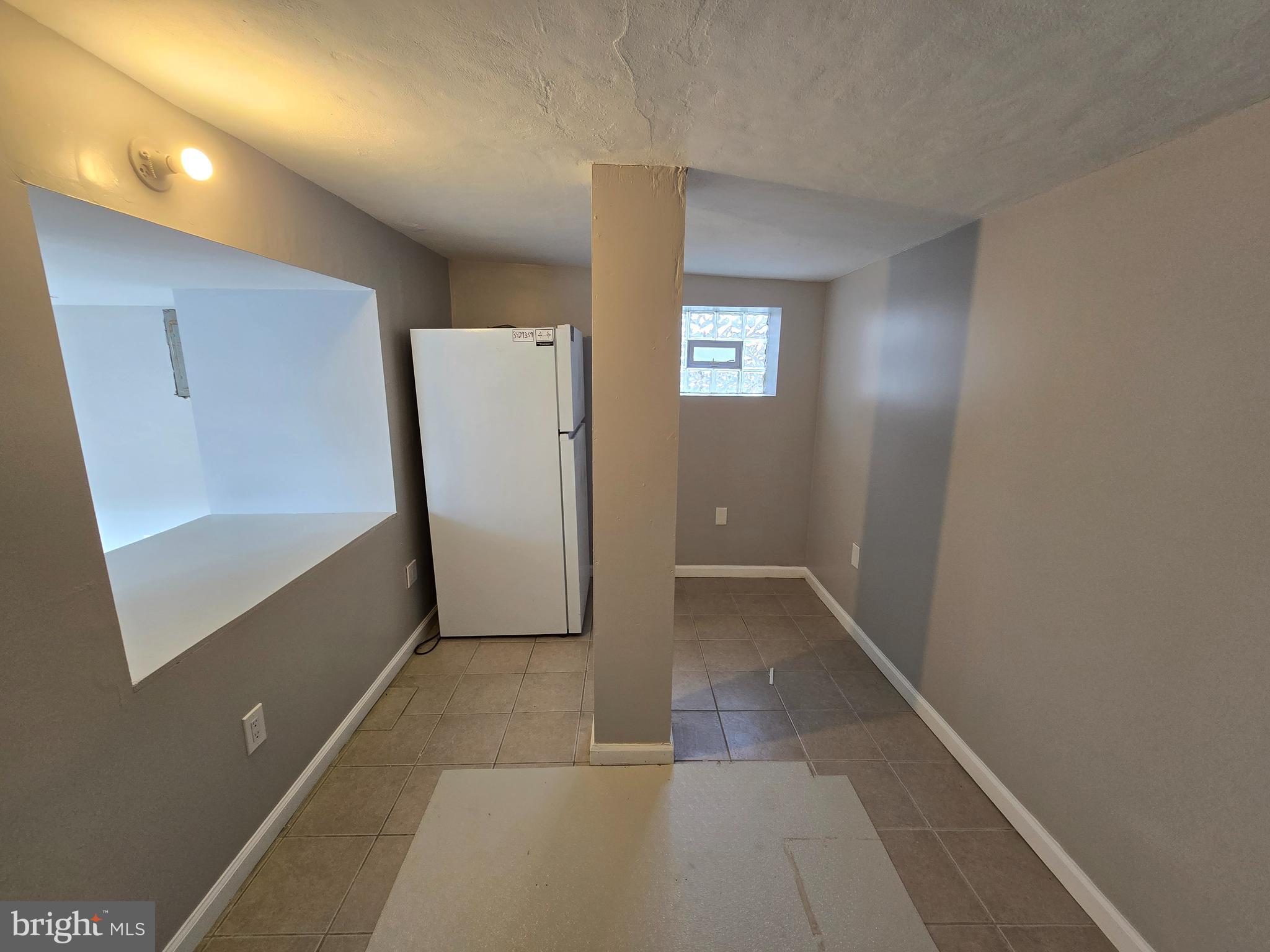 LAWNCREST - Residential Lease