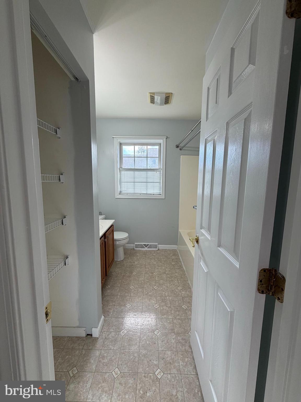 COLUMBIA - Residential