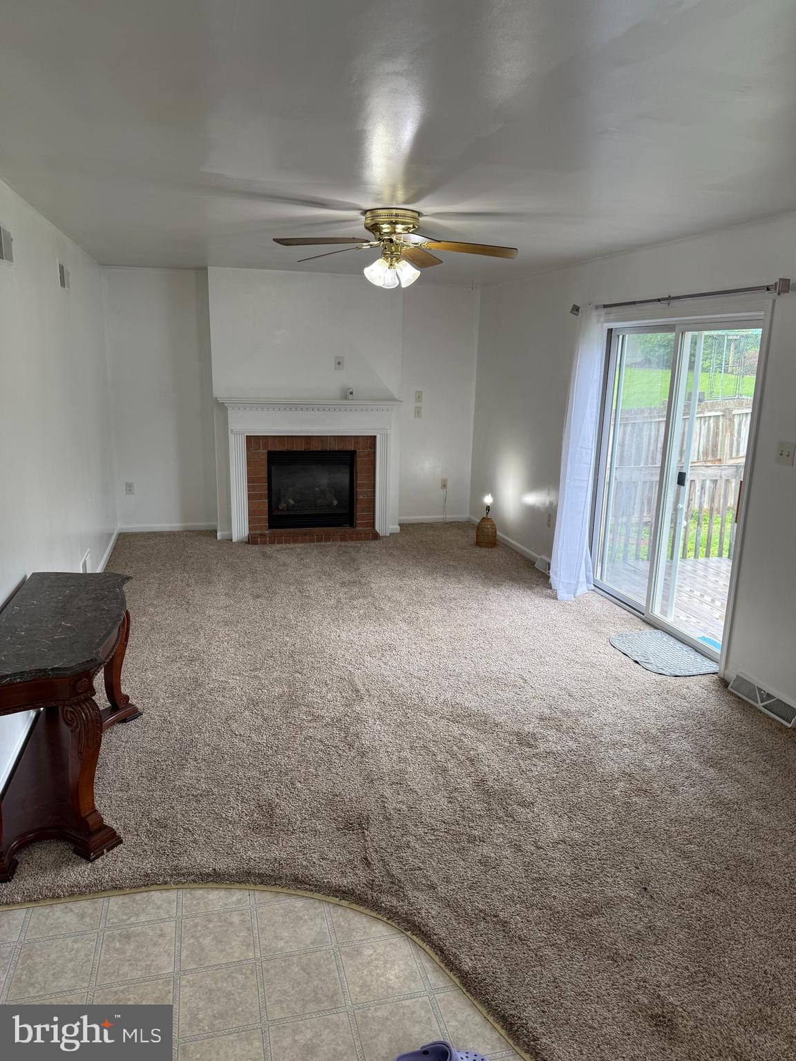 COLUMBIA - Residential