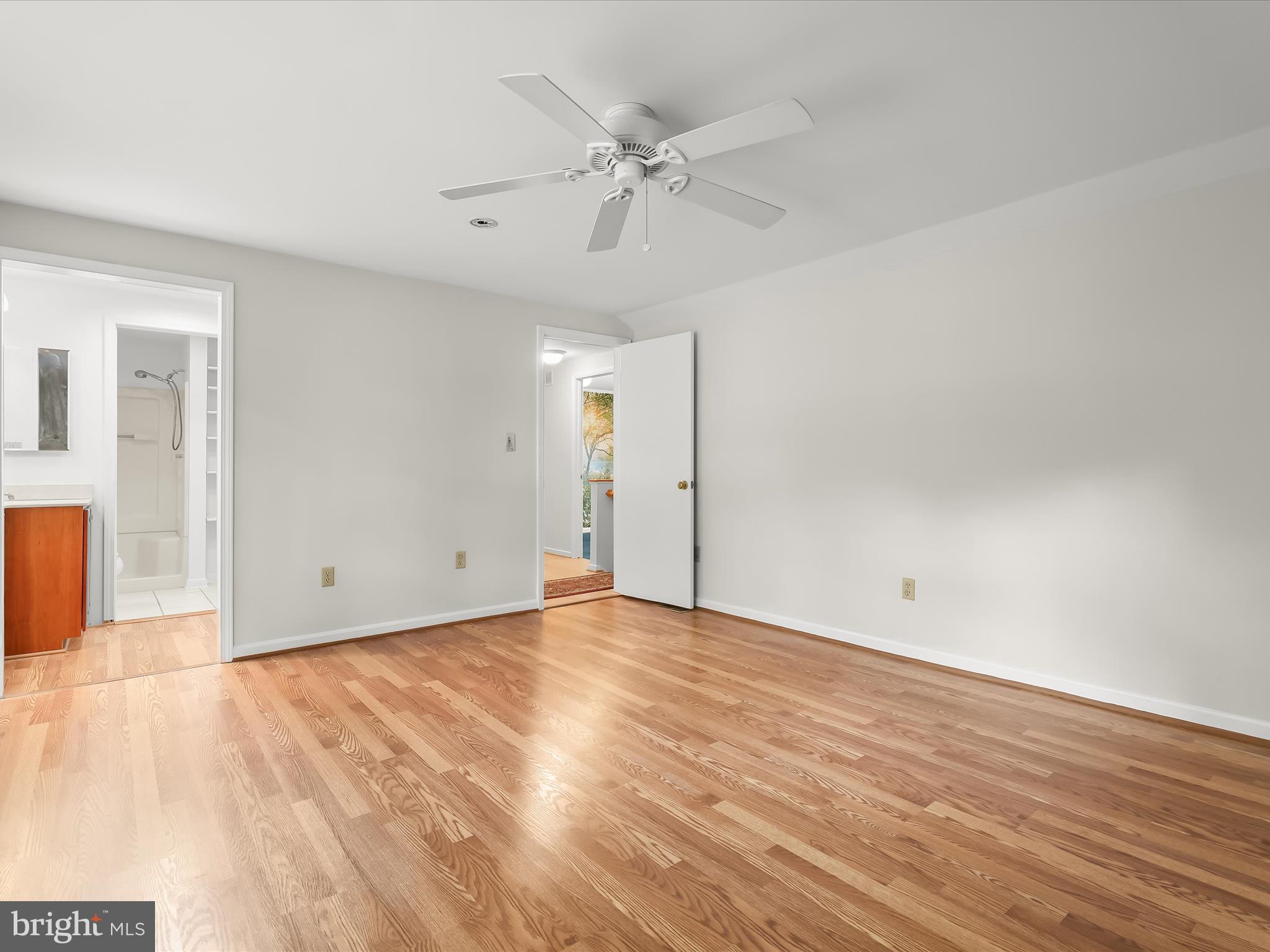 VILLAGE OF LONG REACH - Residential