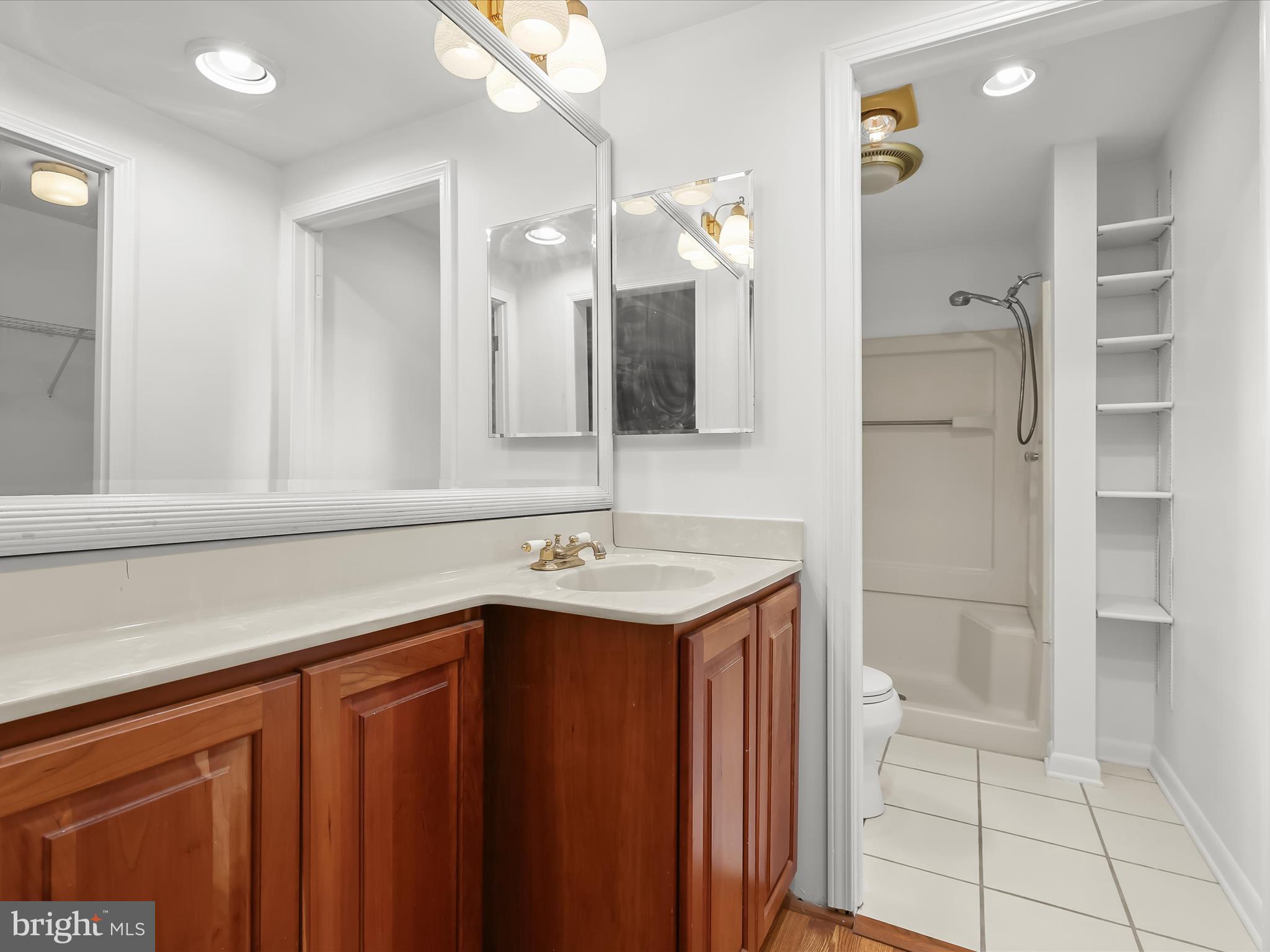 VILLAGE OF LONG REACH - Residential