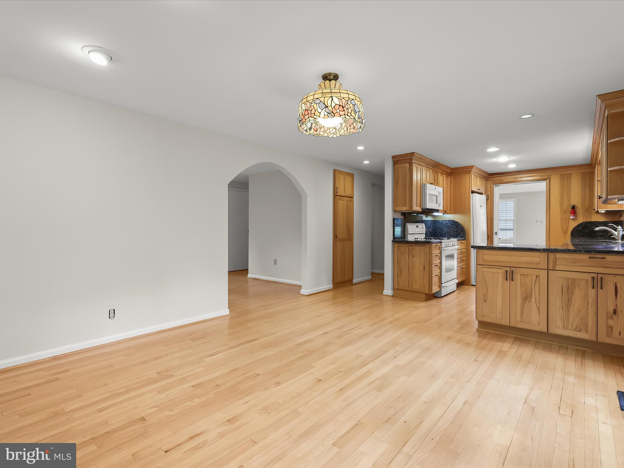 VILLAGE OF LONG REACH - Residential