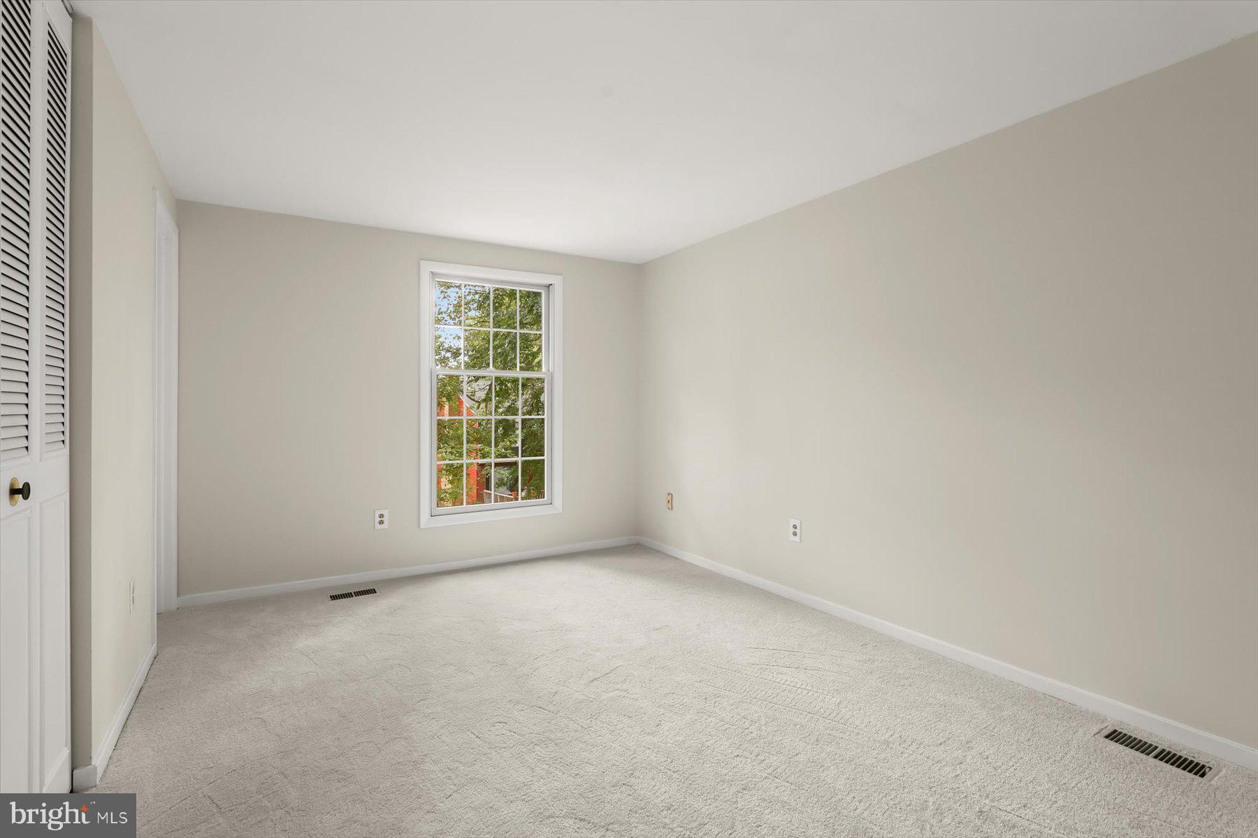 VILLAGE OF LONG REACH - Residential