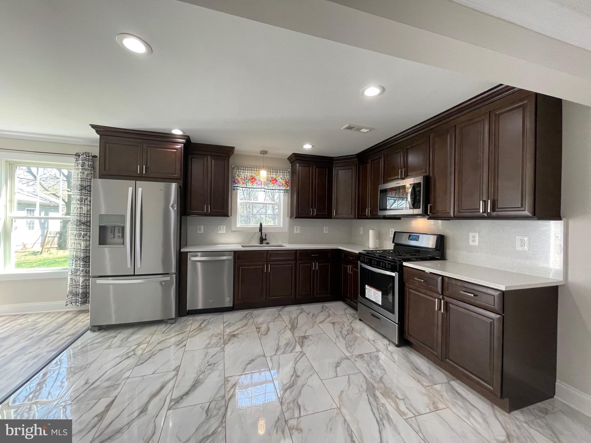 MANASSAS PARK - Residential