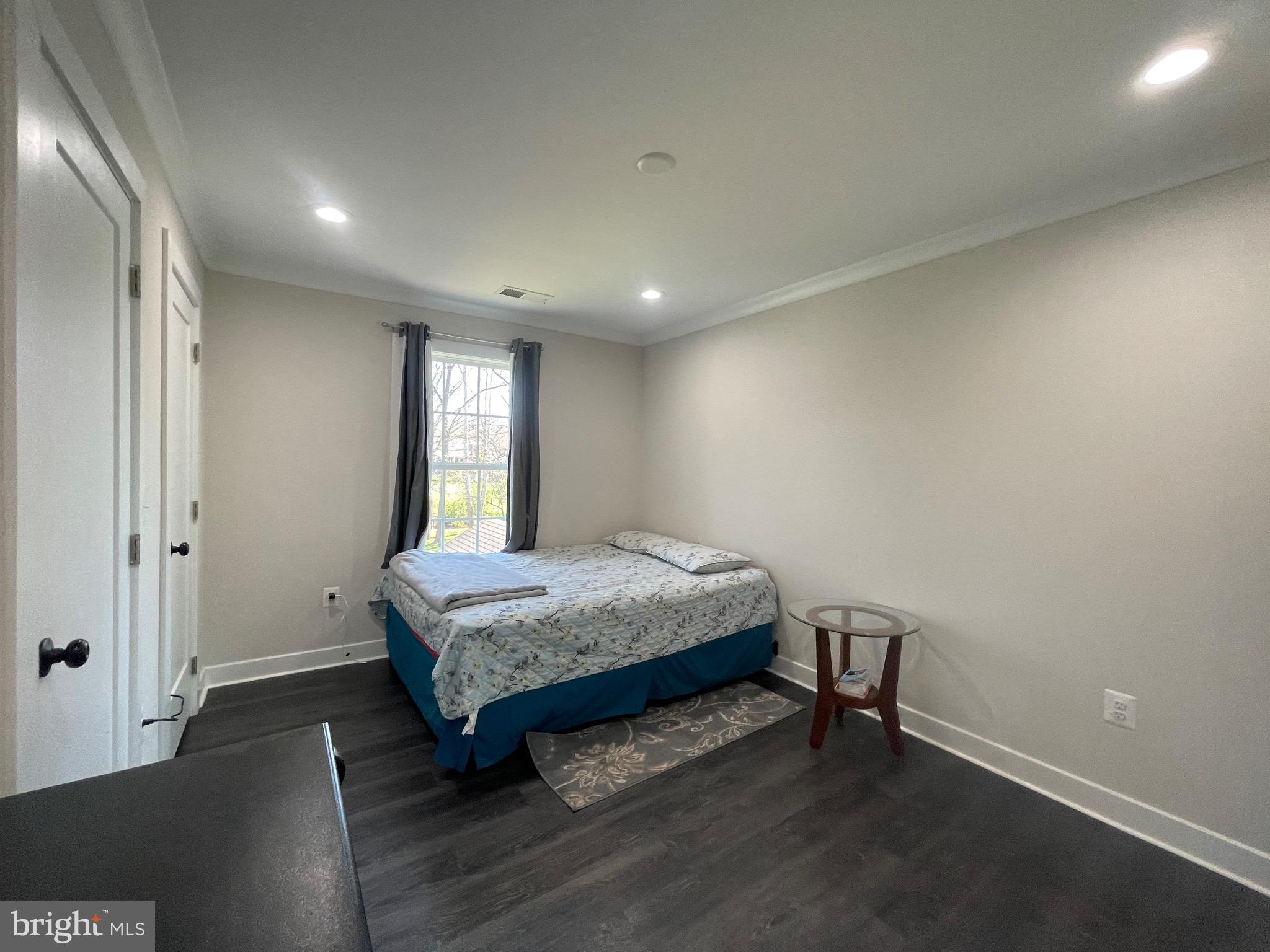 MANASSAS PARK - Residential