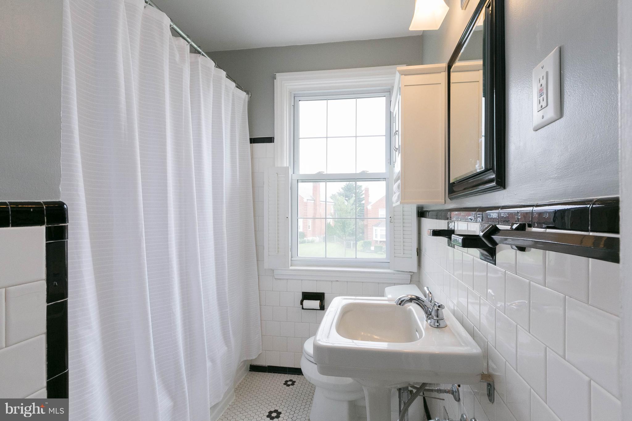 ACADEMY HEIGHTS - Residential