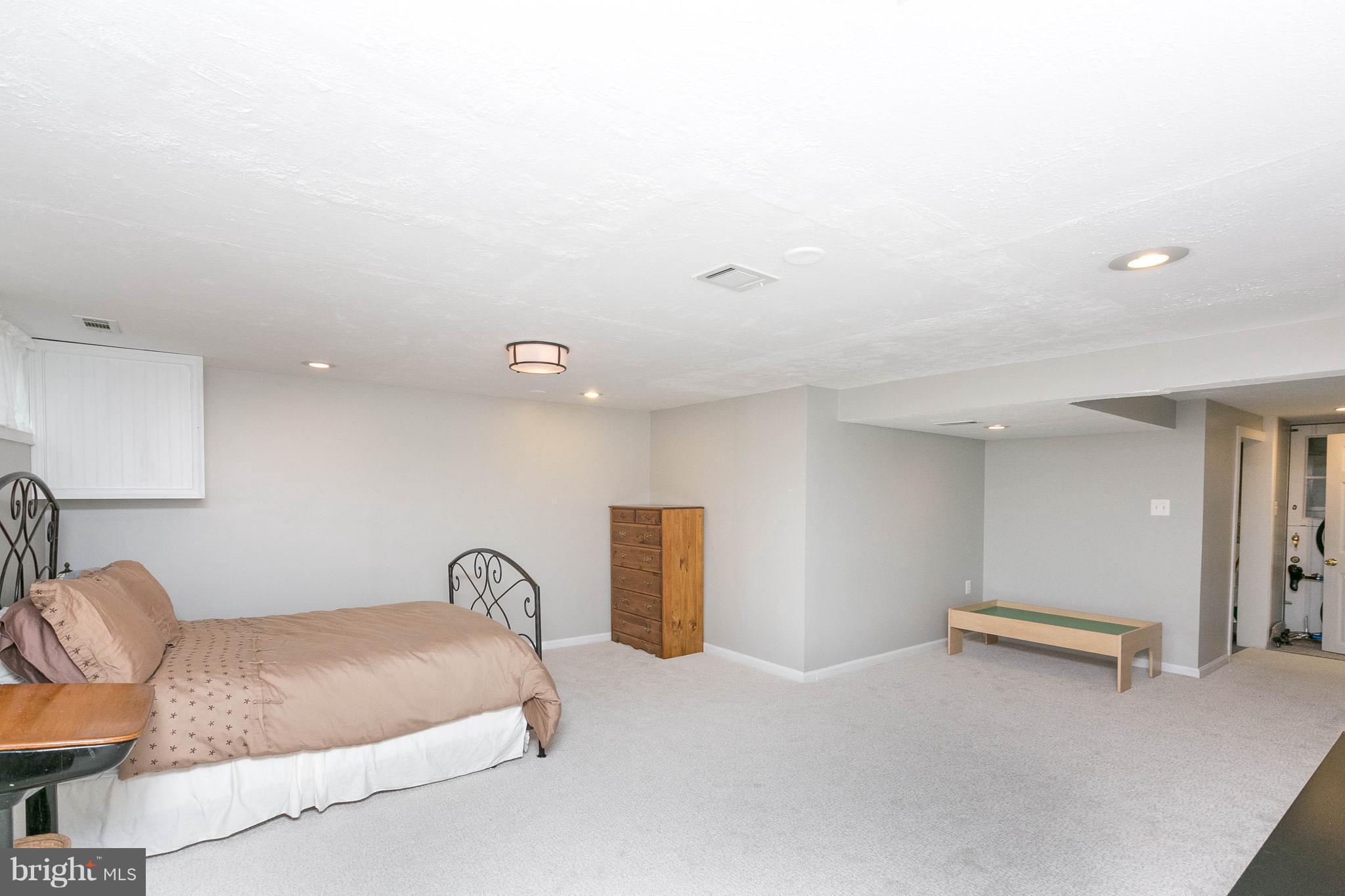 ACADEMY HEIGHTS - Residential