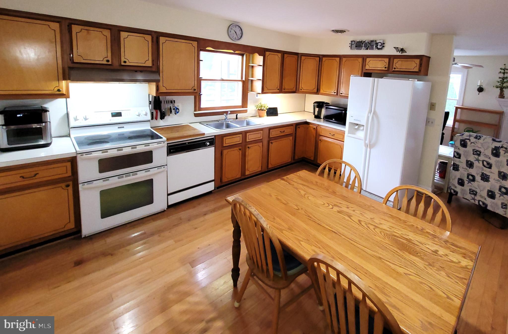 CENTREVILLE - Residential