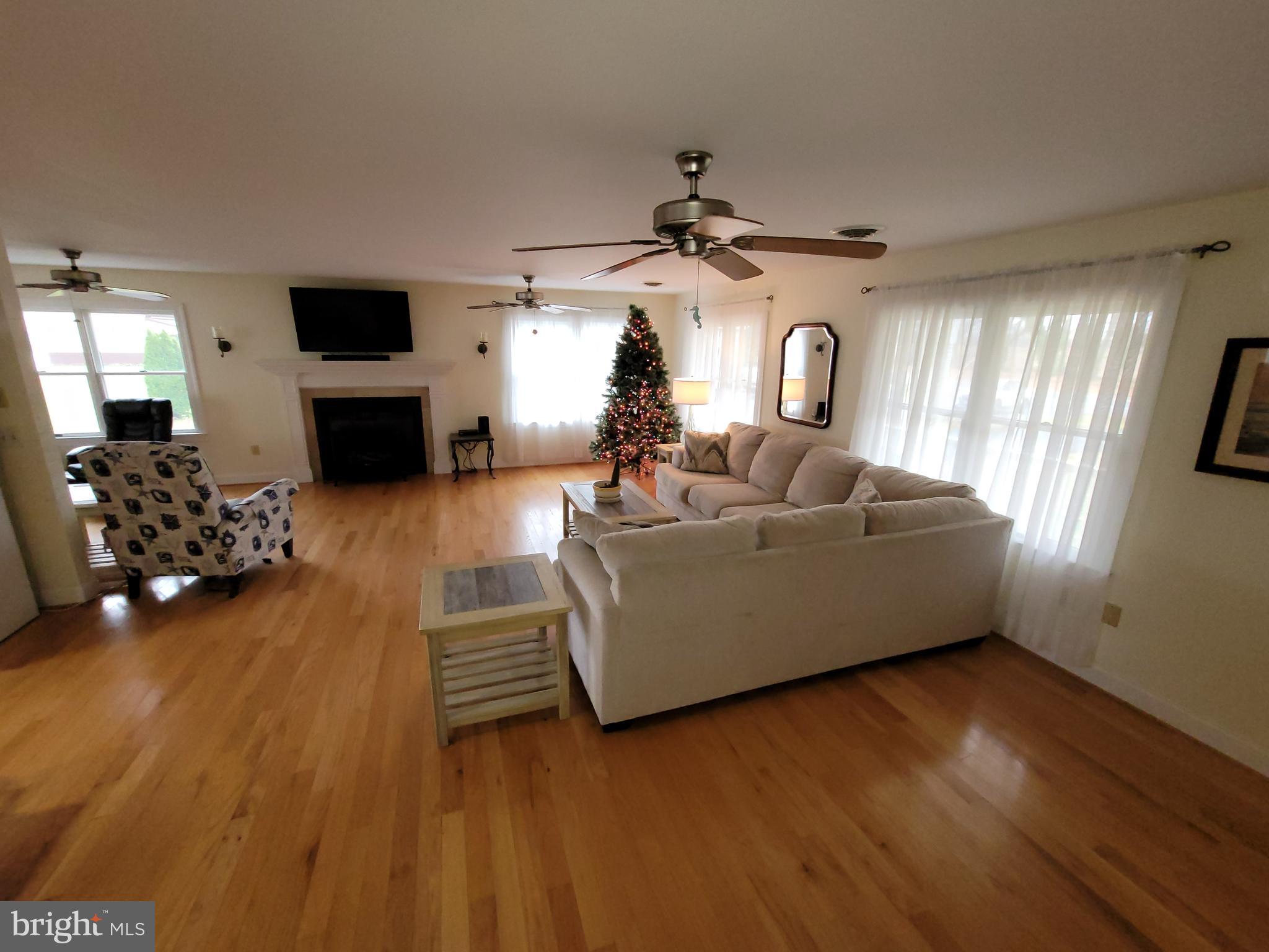 CENTREVILLE - Residential